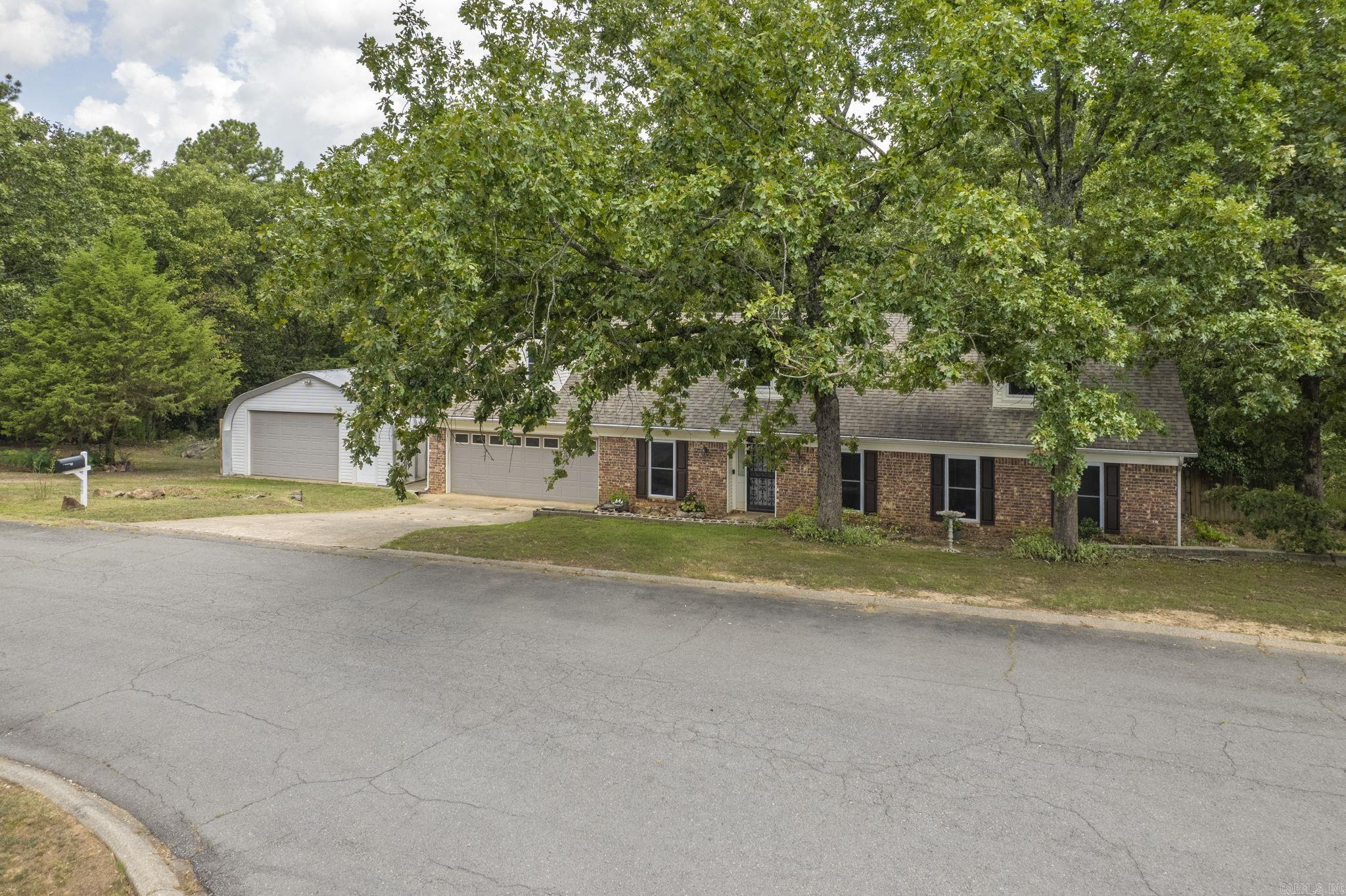 16 Forest Glades  Sherwood, AR