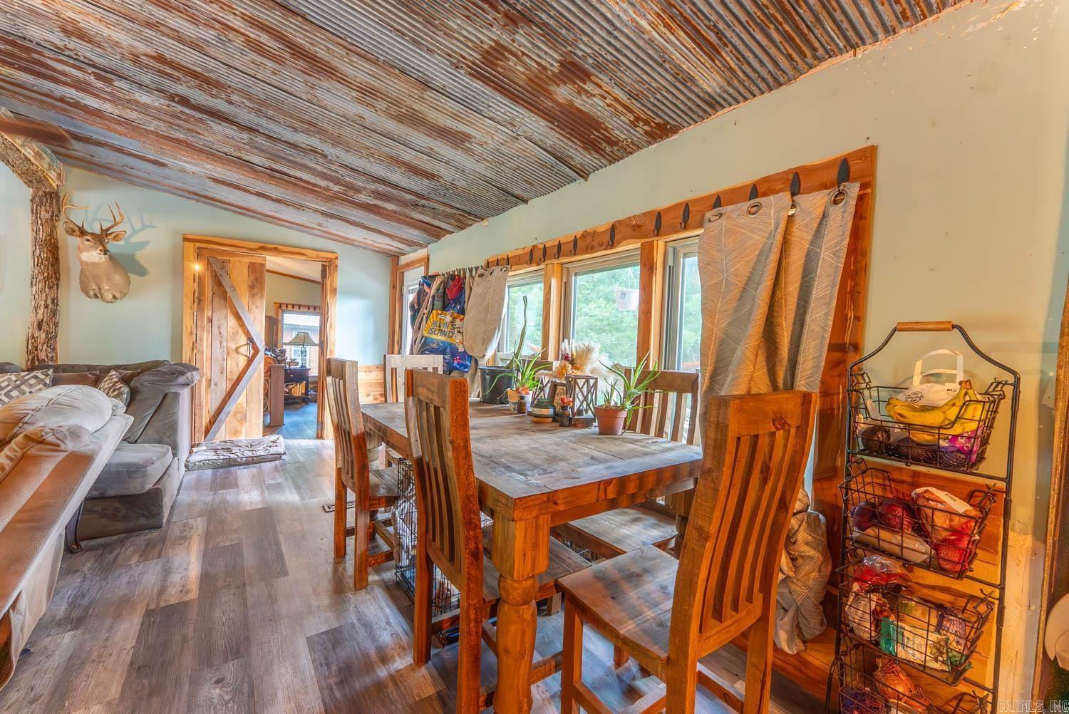 221 Woodridge  Mammoth Spring, AR