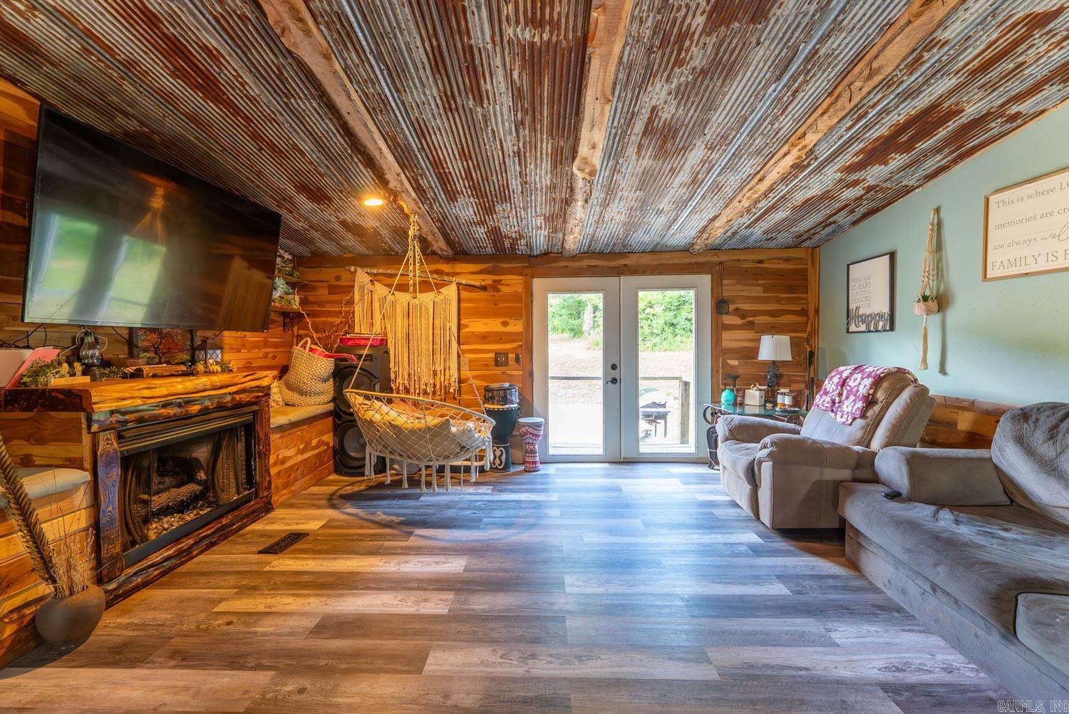 221 Woodridge  Mammoth Spring, AR