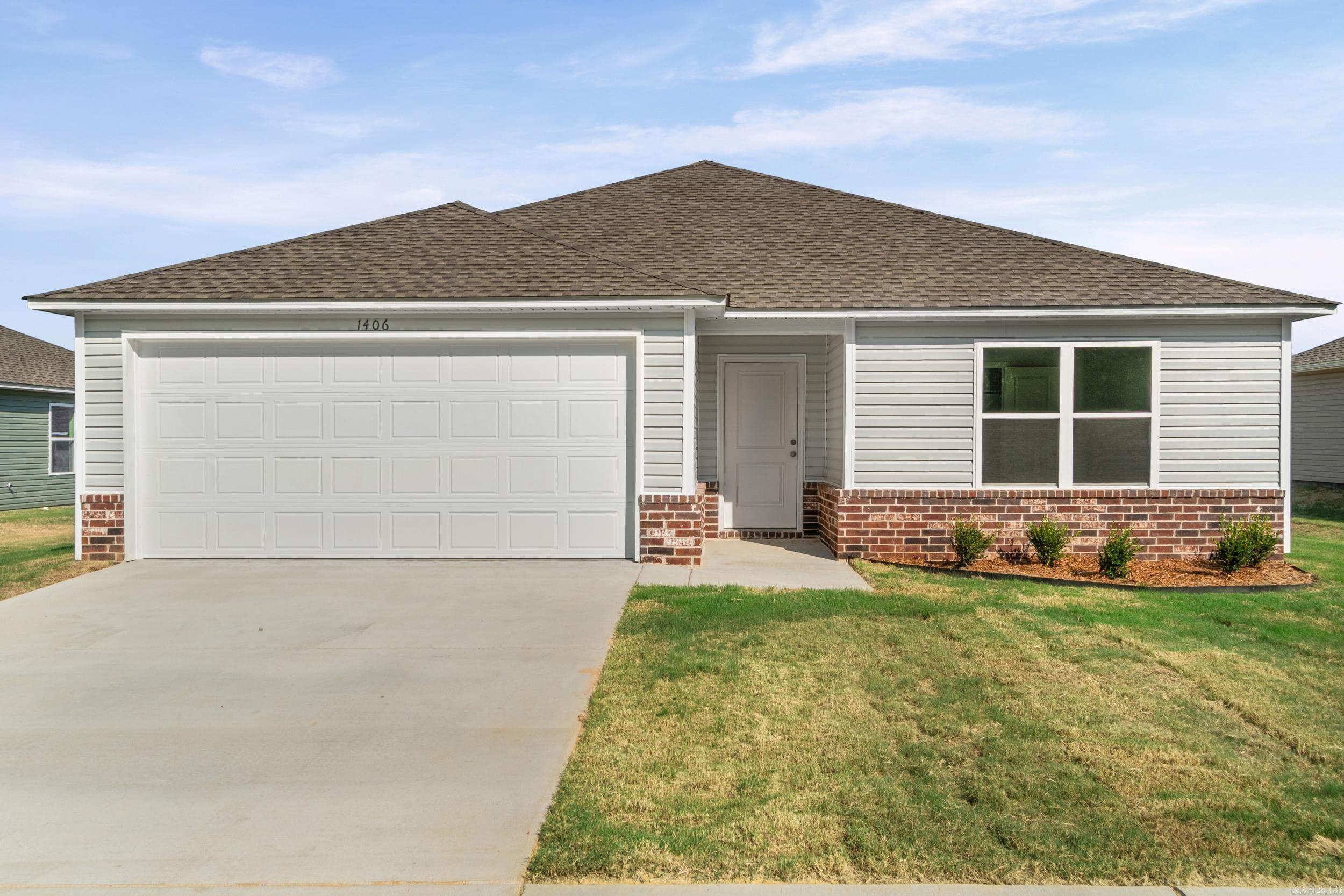 1406 Manor Oaks Boulevard — exterior