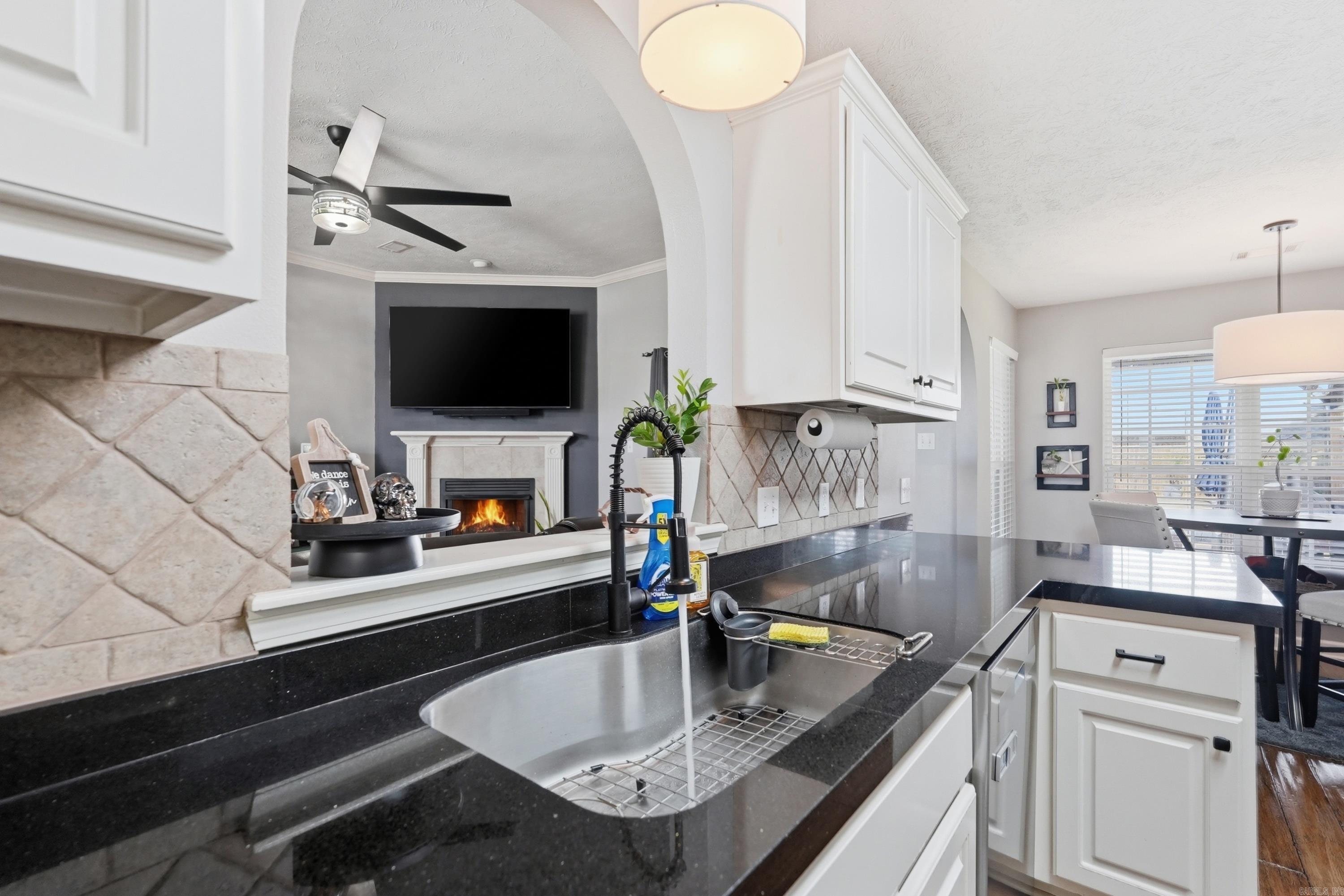 1630 Hosta  Conway, AR