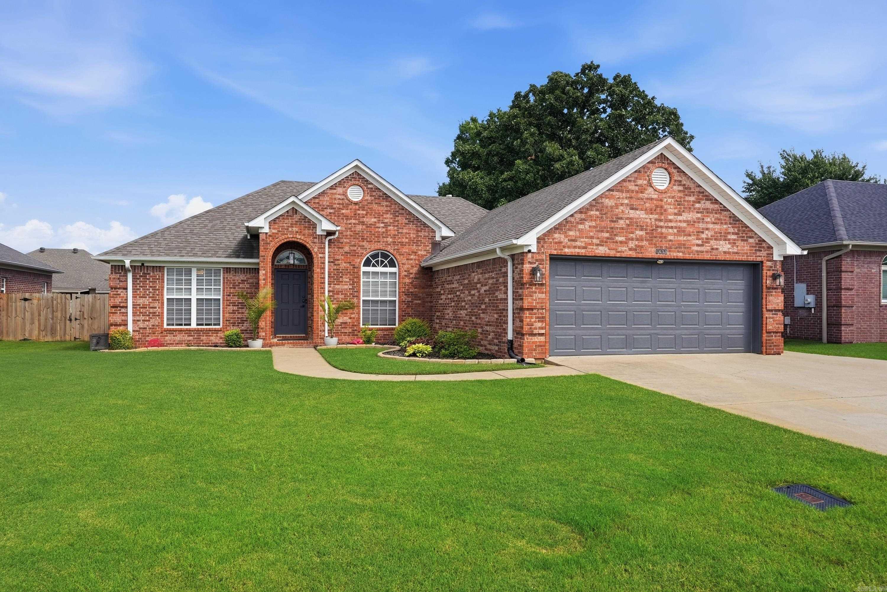 1630 Hosta  Conway, AR