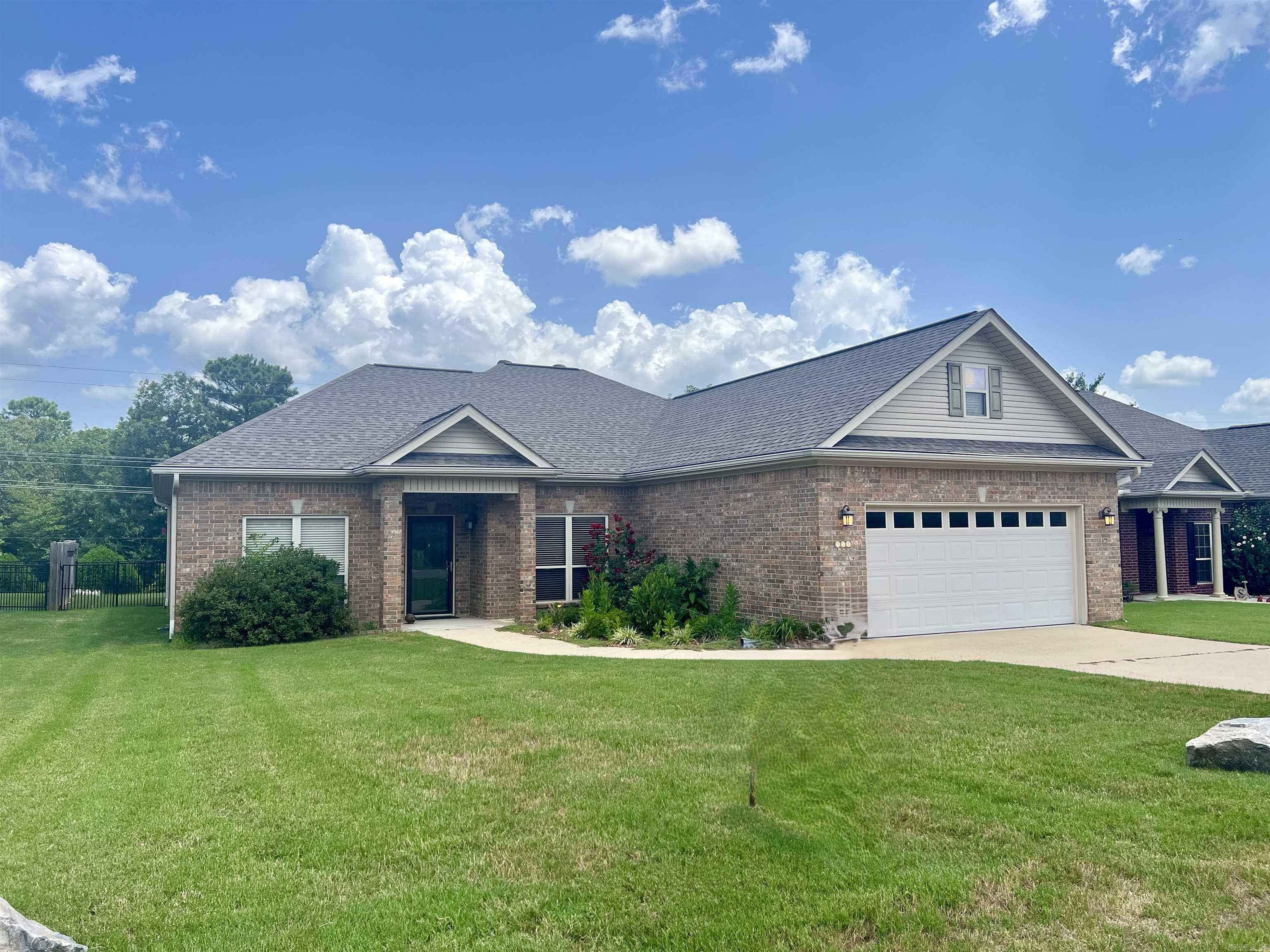 312 Willowbend  Hot Springs, AR