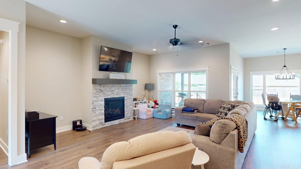 1460 Ronnie Weaver  Conway, AR