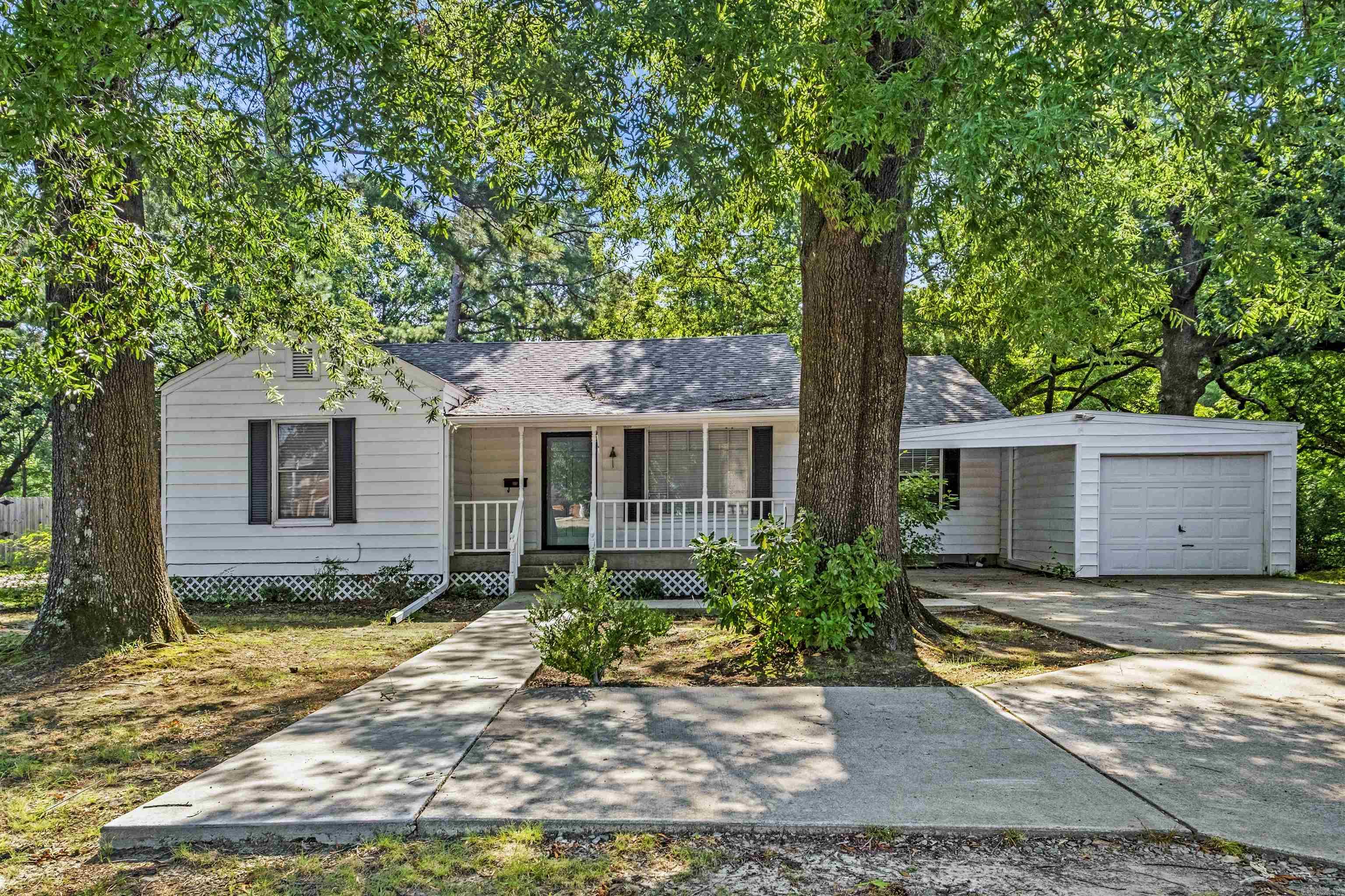 1200 Donaghey  Conway, AR