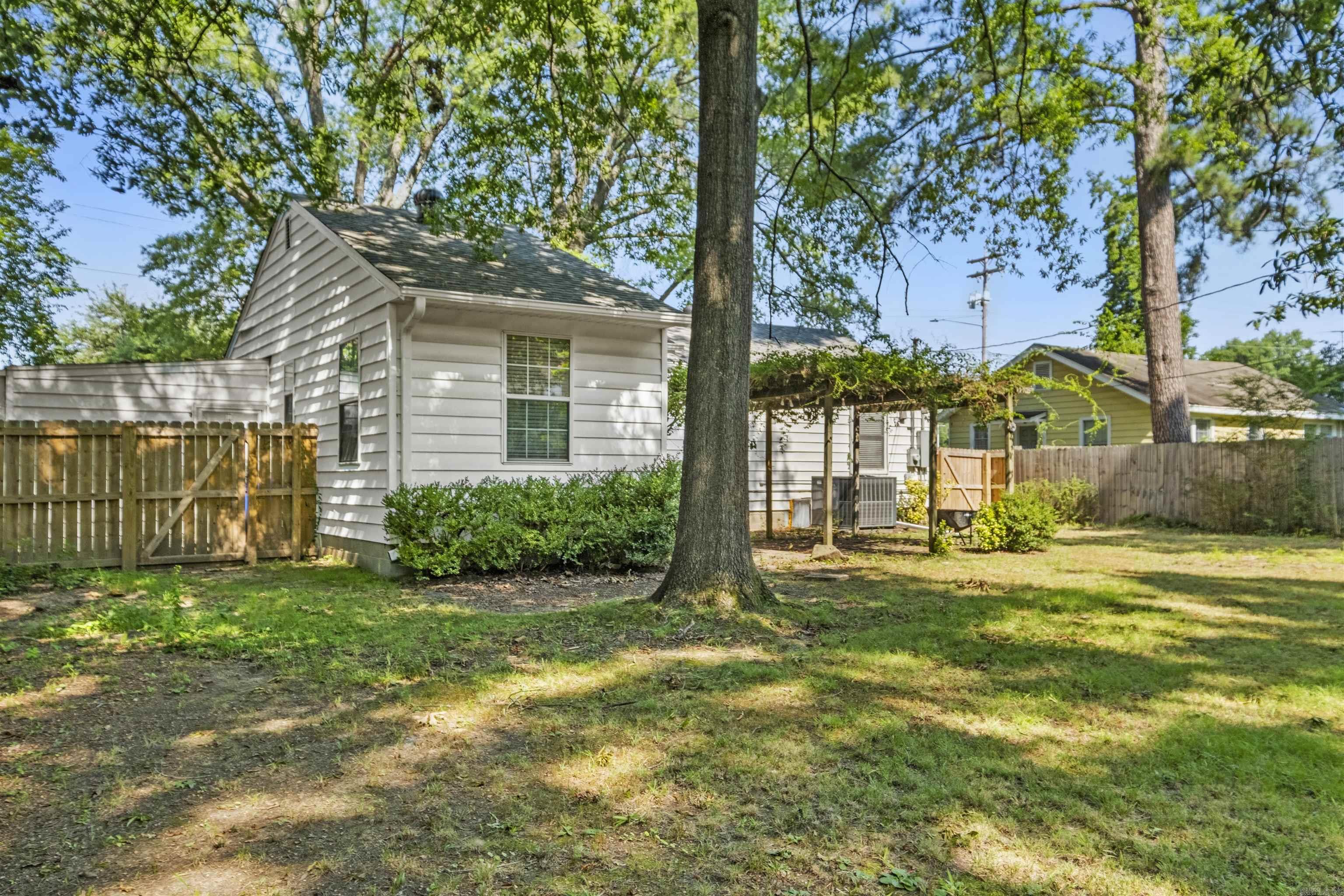 1200 Donaghey  Conway, AR