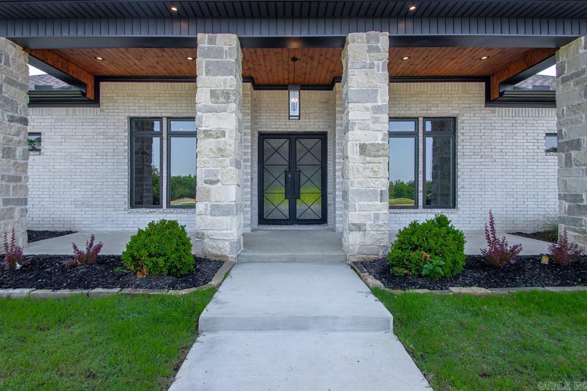 100 Liberty Oaks  Alexander, AR