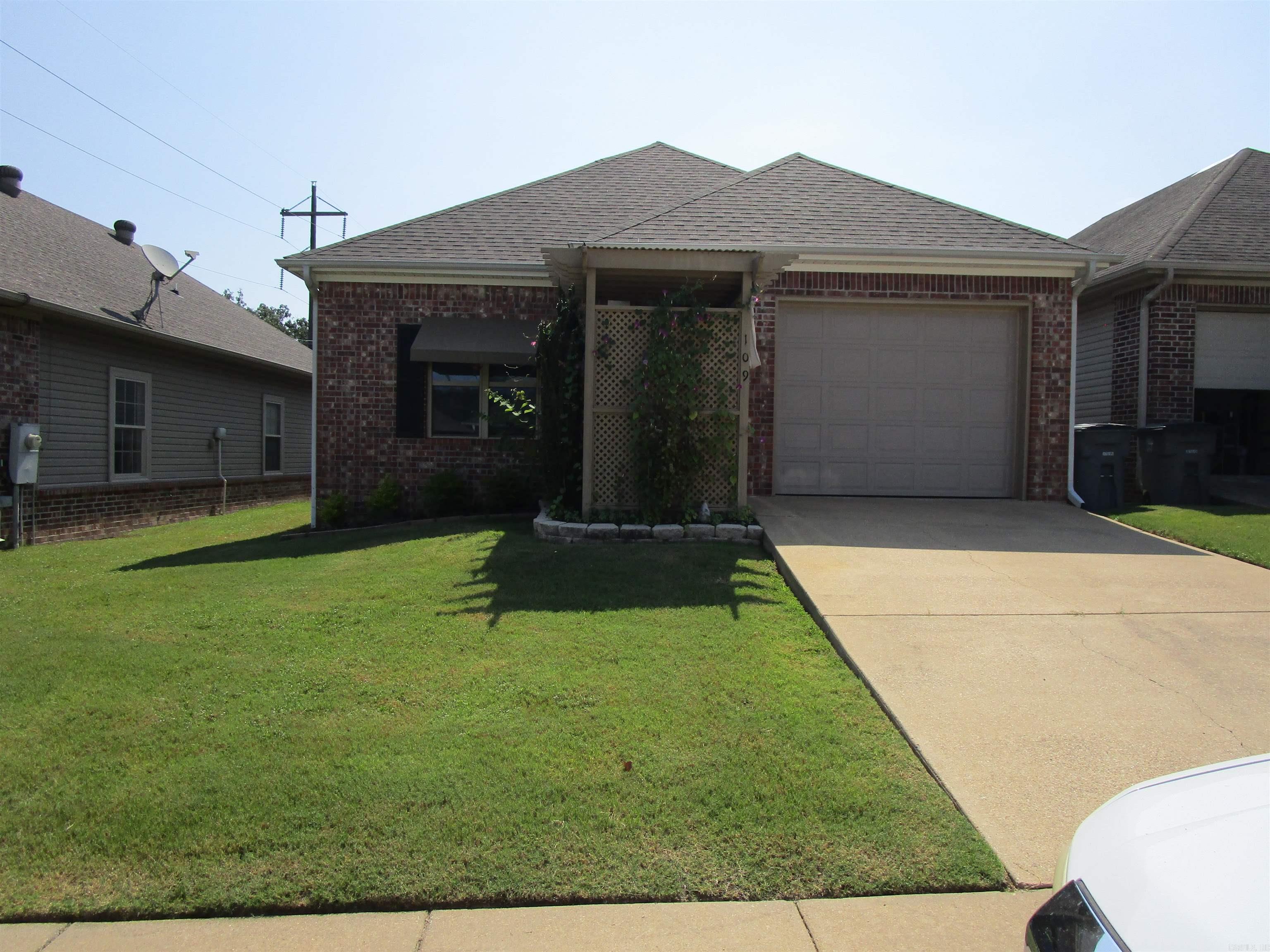 109 Lily  Hot Springs, AR