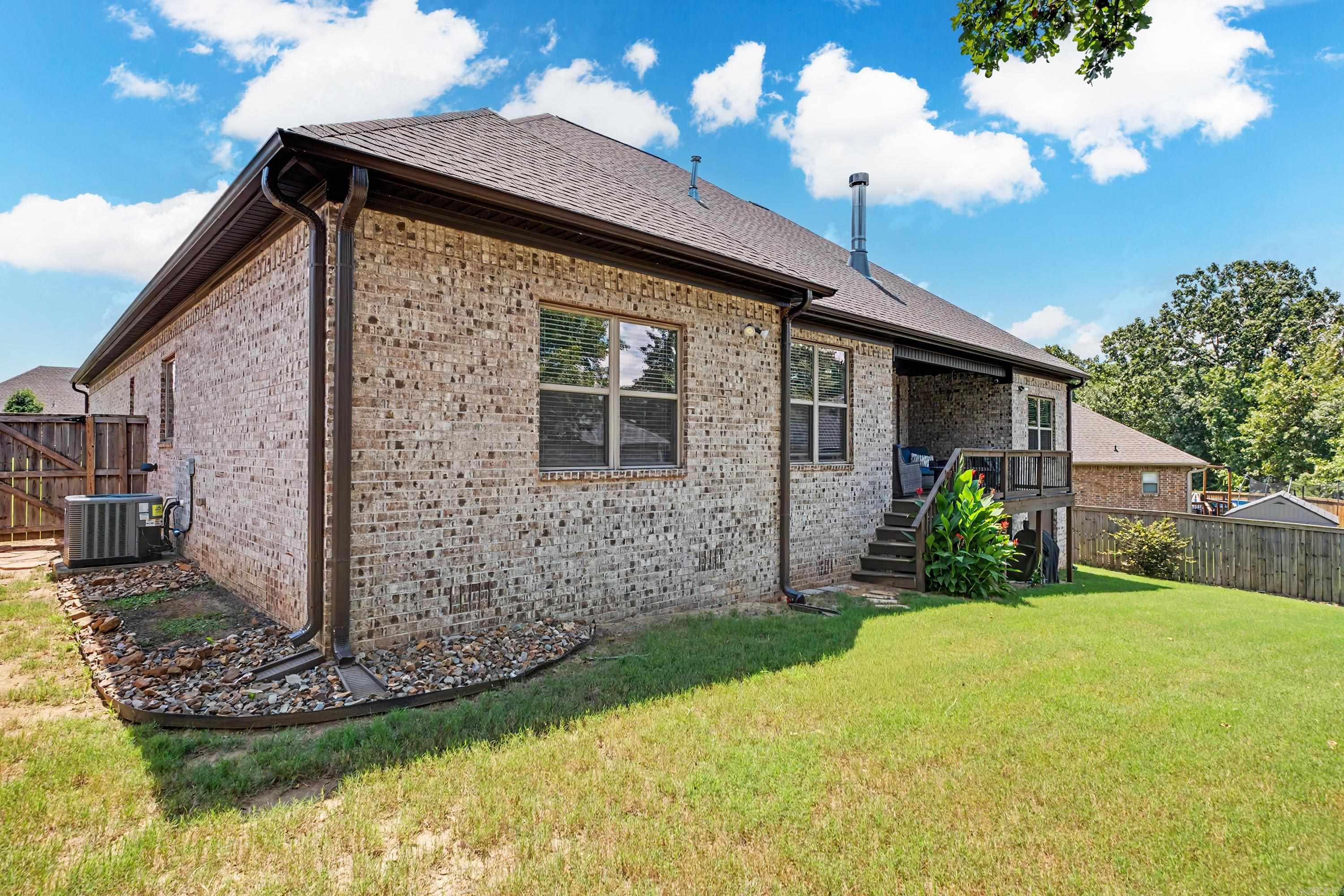 9409 Cliffside  Sherwood, AR