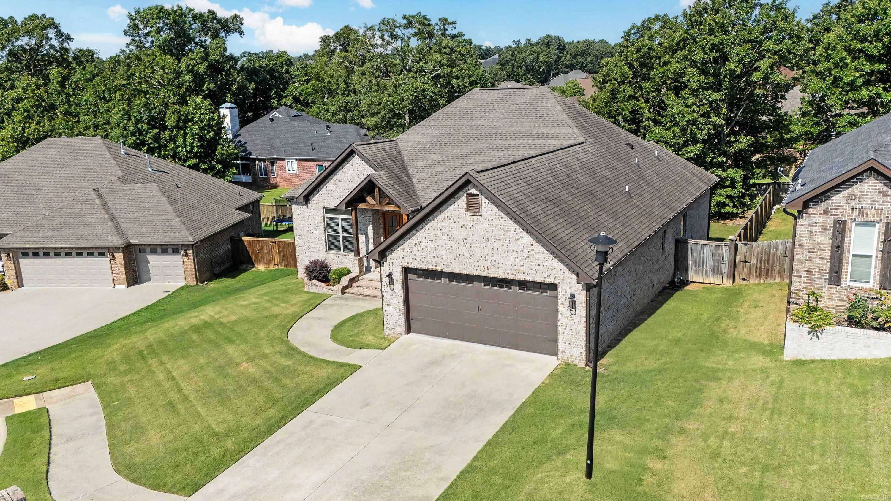 9409 Cliffside  Sherwood, AR