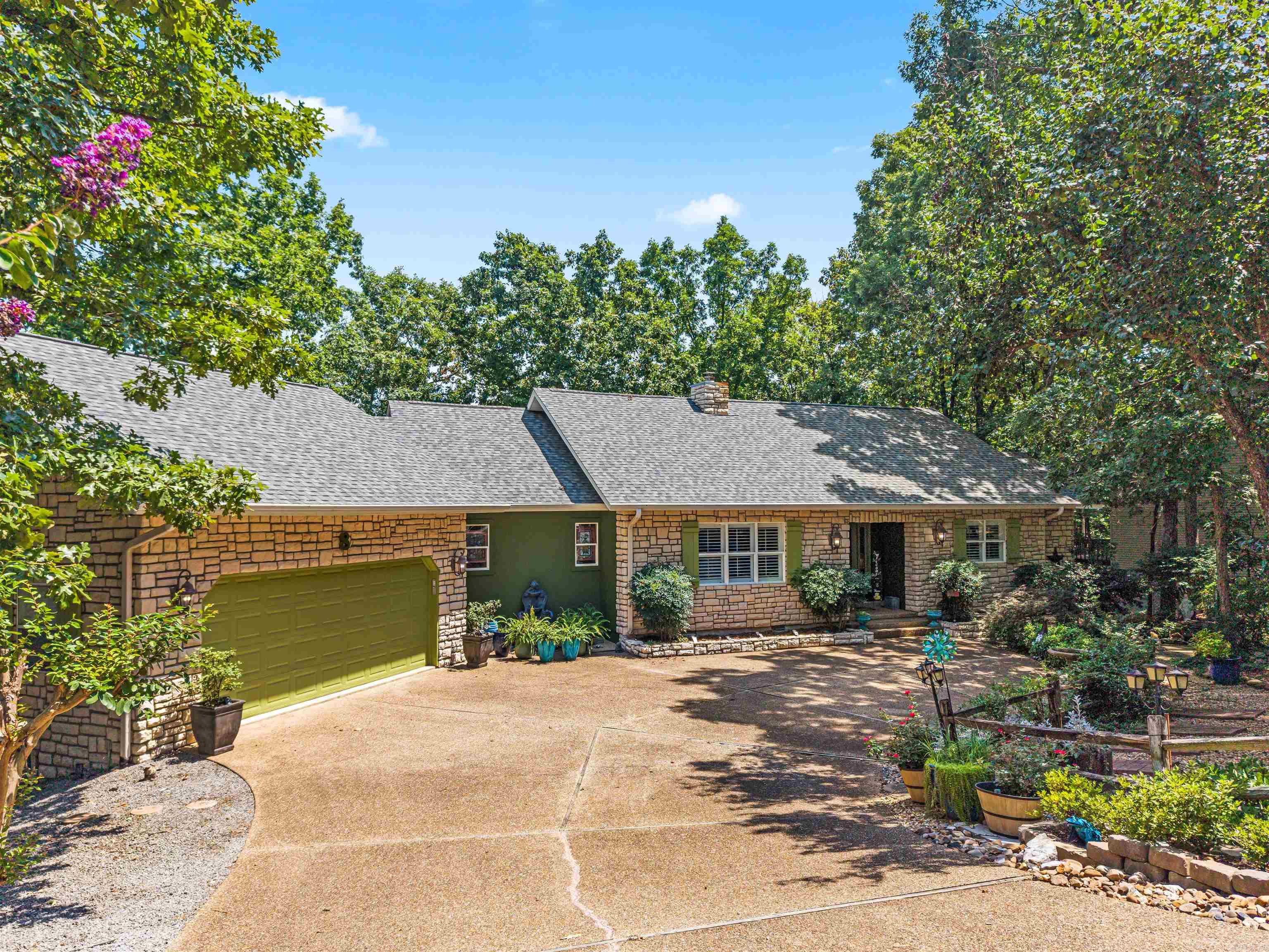 8 & 10 Binefar  Hot Springs Village, AR