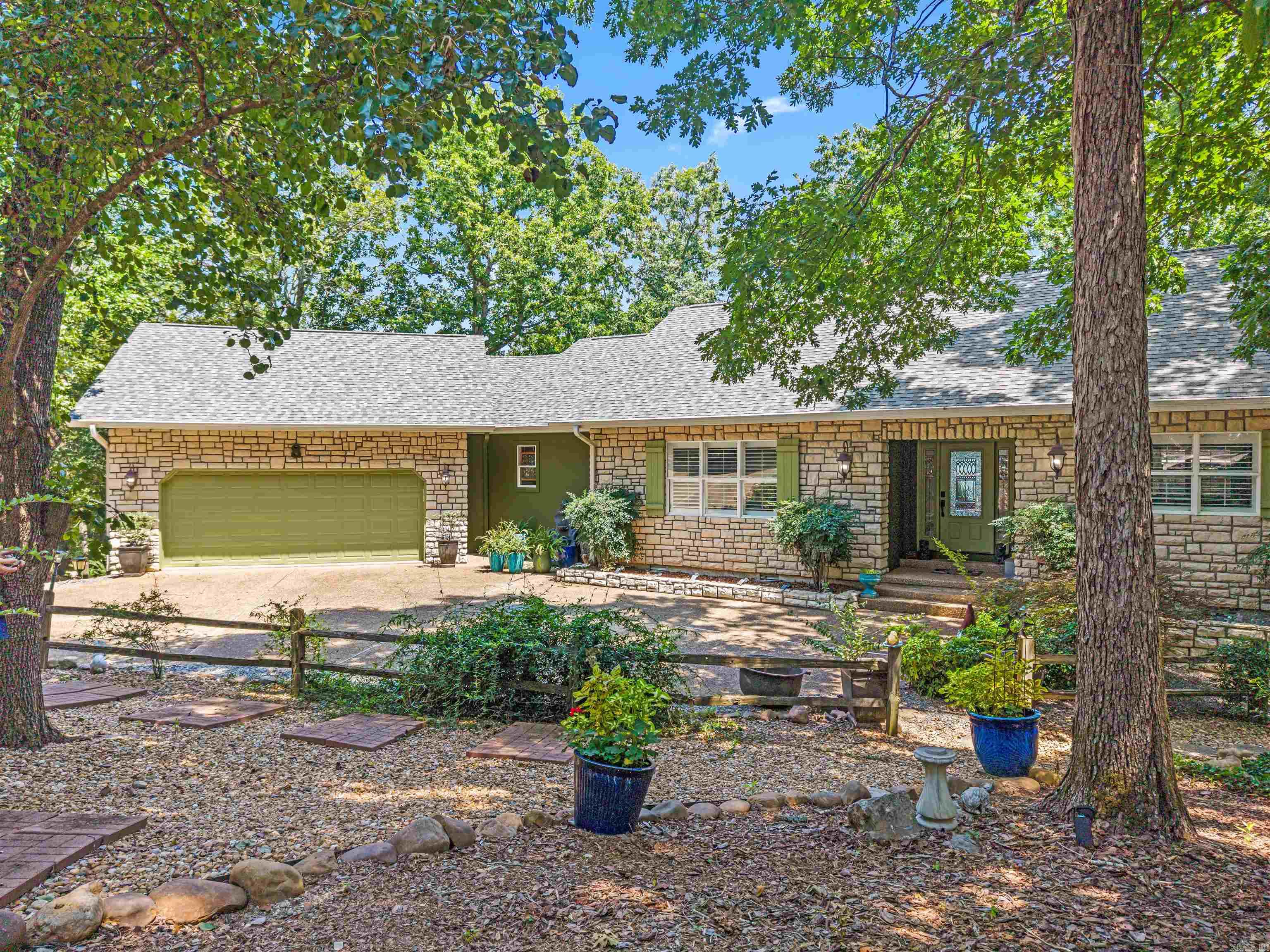 8 & 10 Binefar  Hot Springs Village, AR