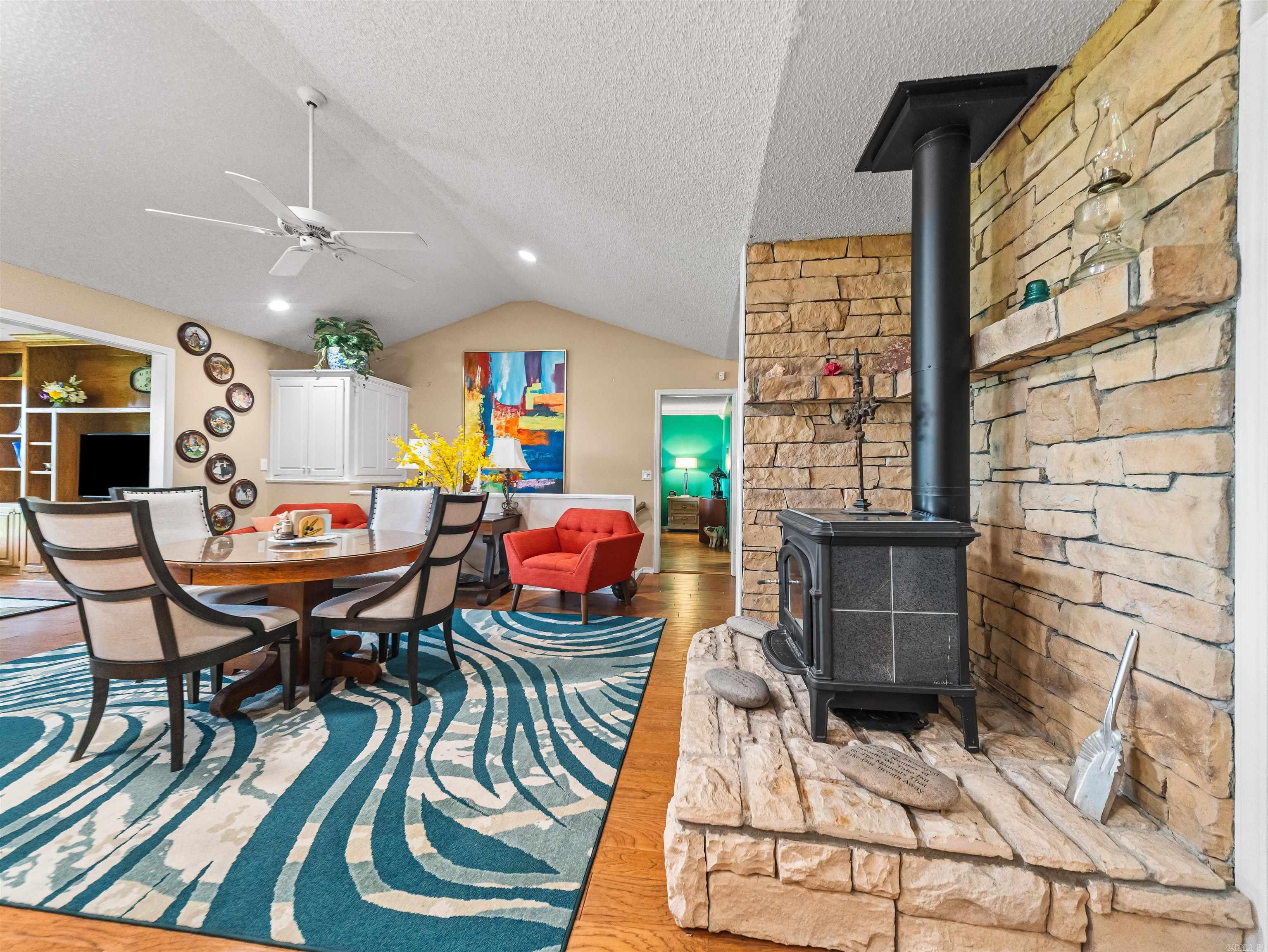 8 & 10 Binefar  Hot Springs Village, AR