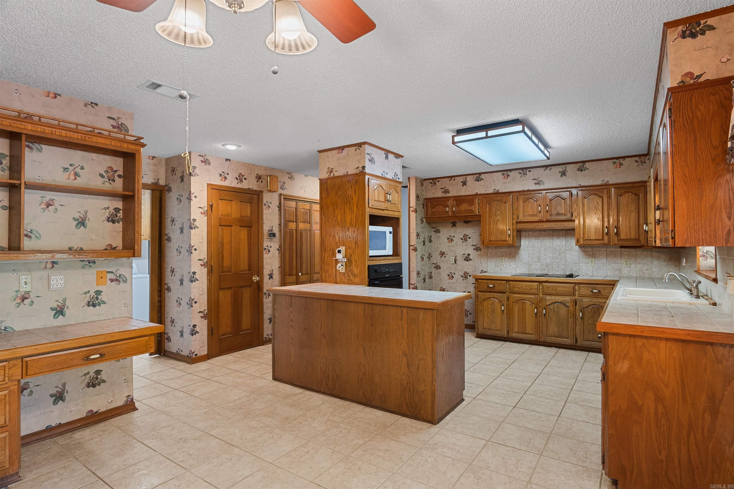 3210 S Highway 89  Cabot, AR