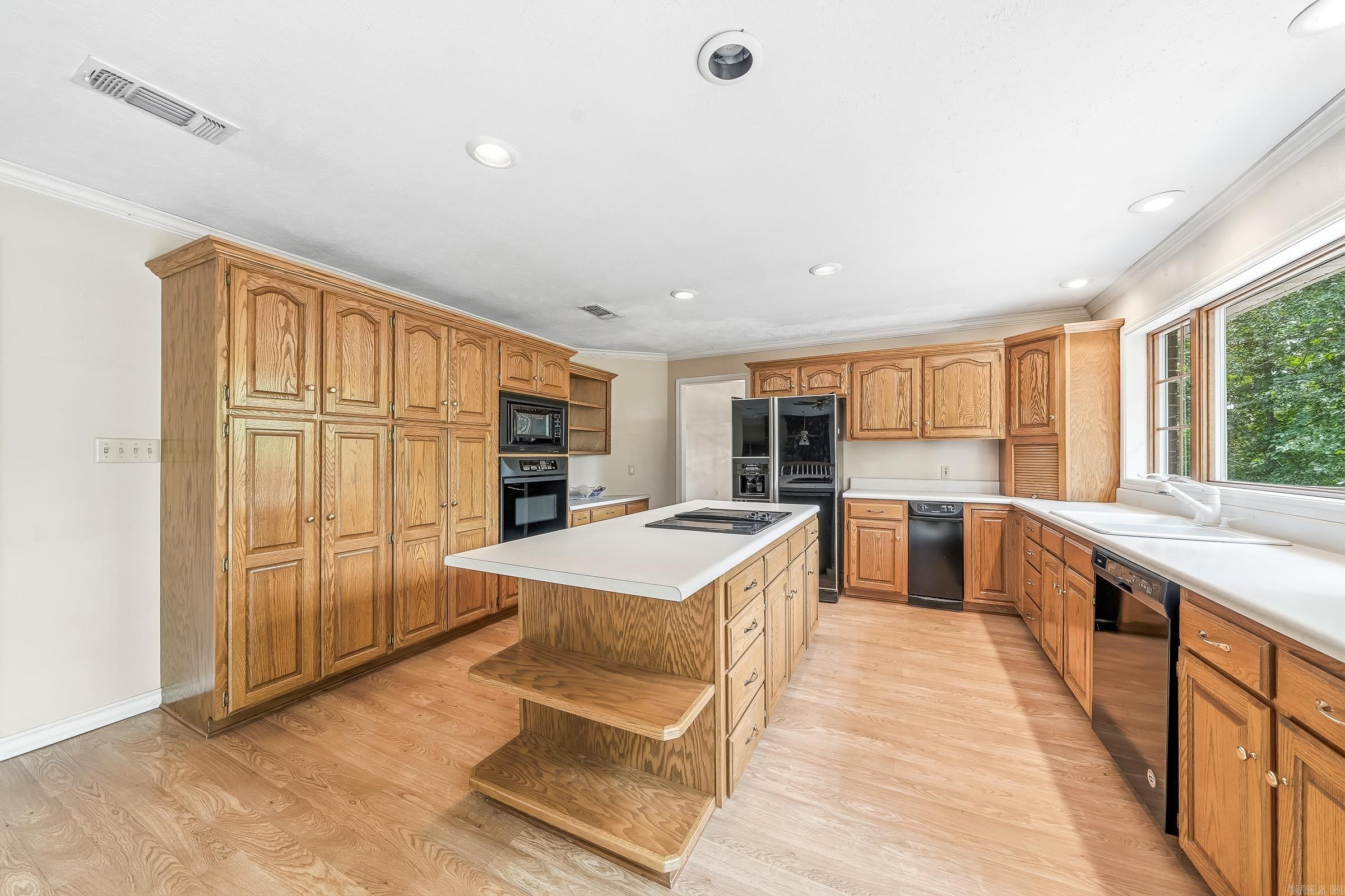 161 White Tail  De Queen, AR