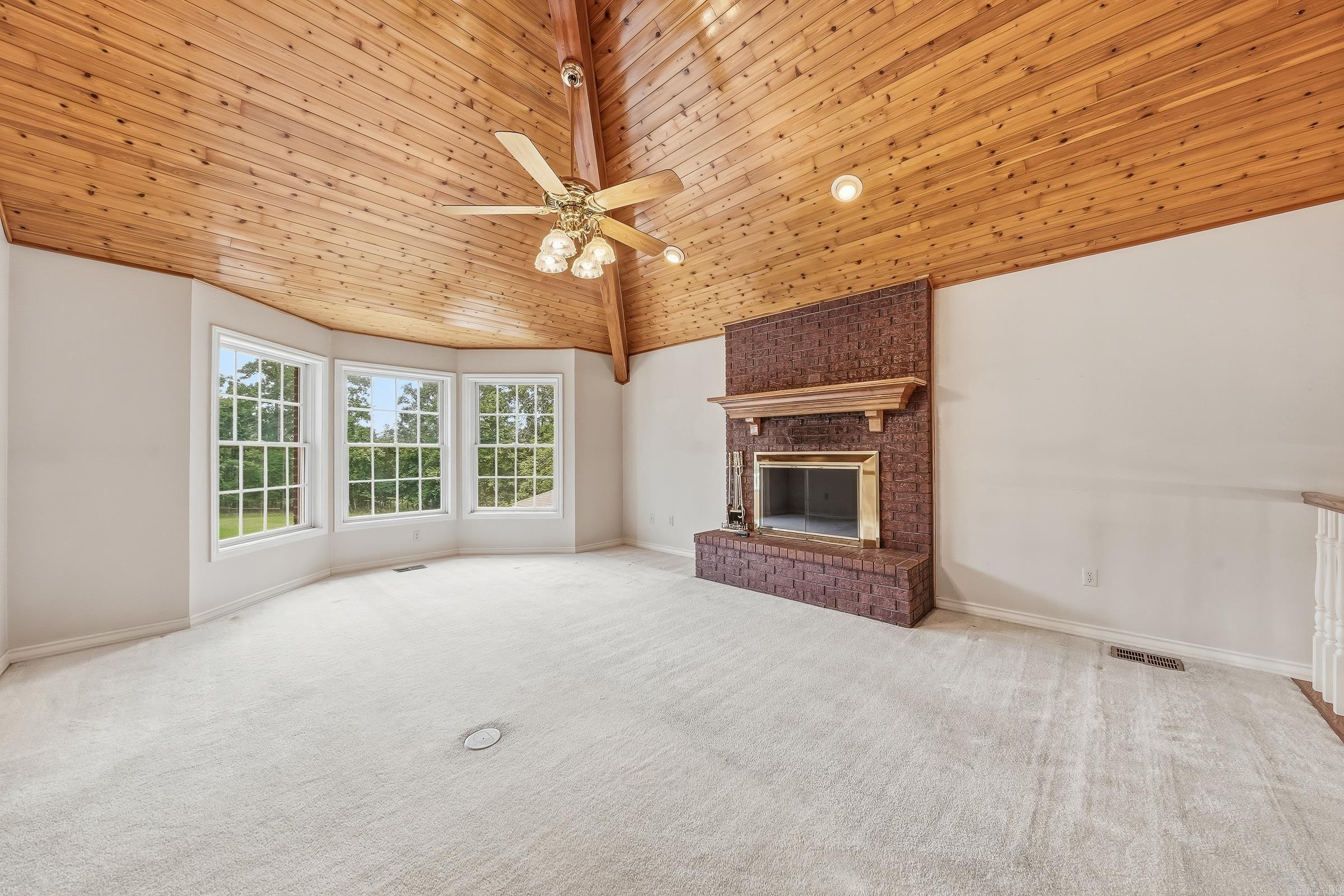 161 White Tail  De Queen, AR