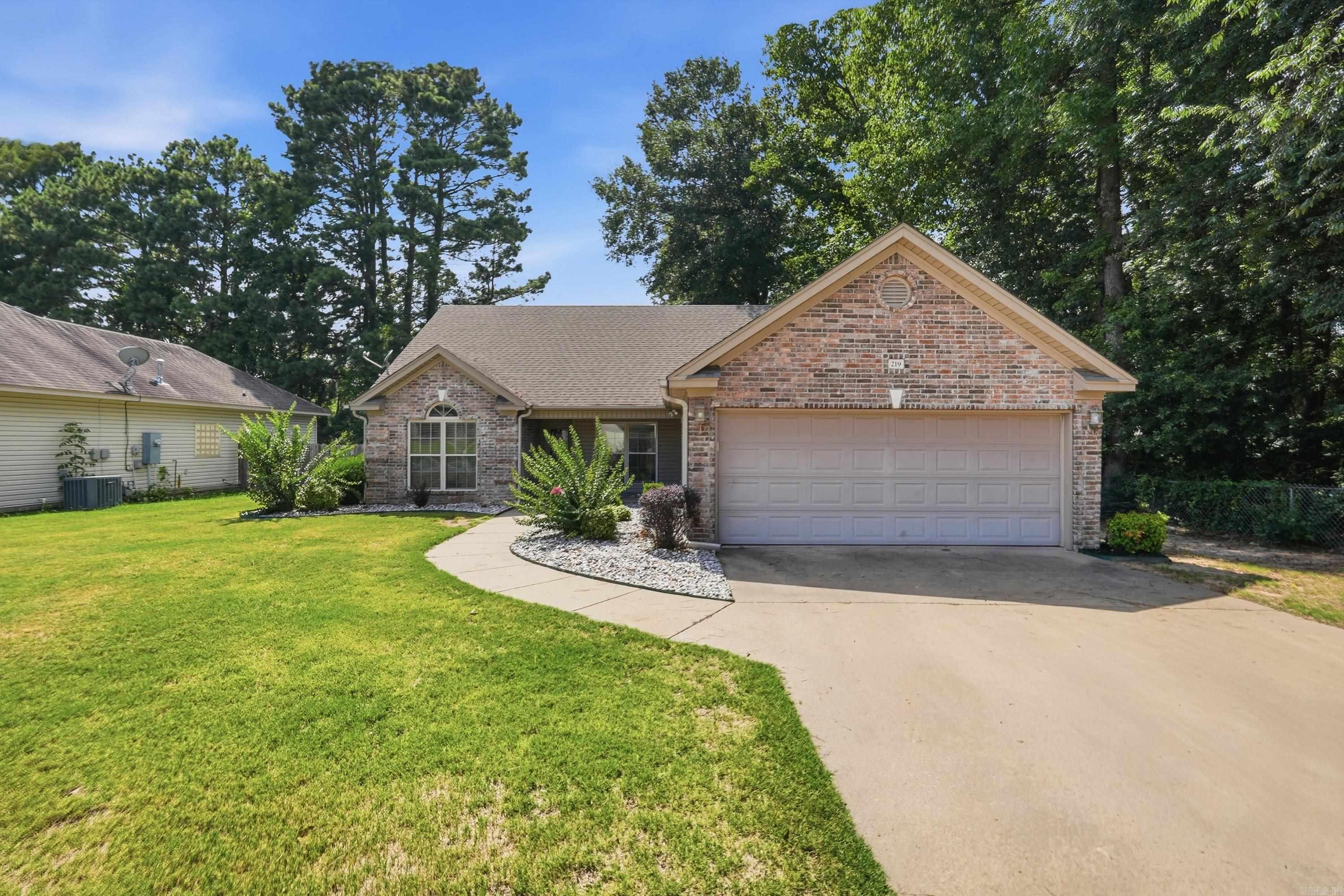 219 Madrid  Benton, AR