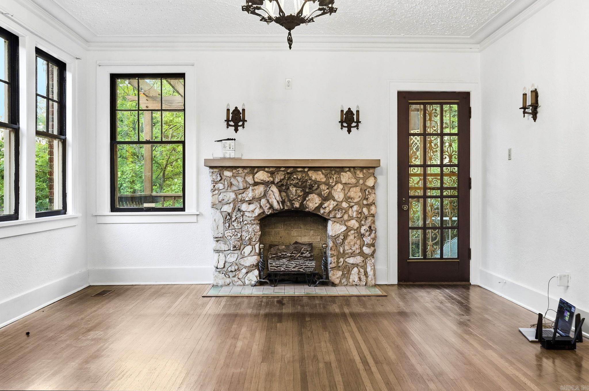 3905 Oakwood  Little Rock, AR