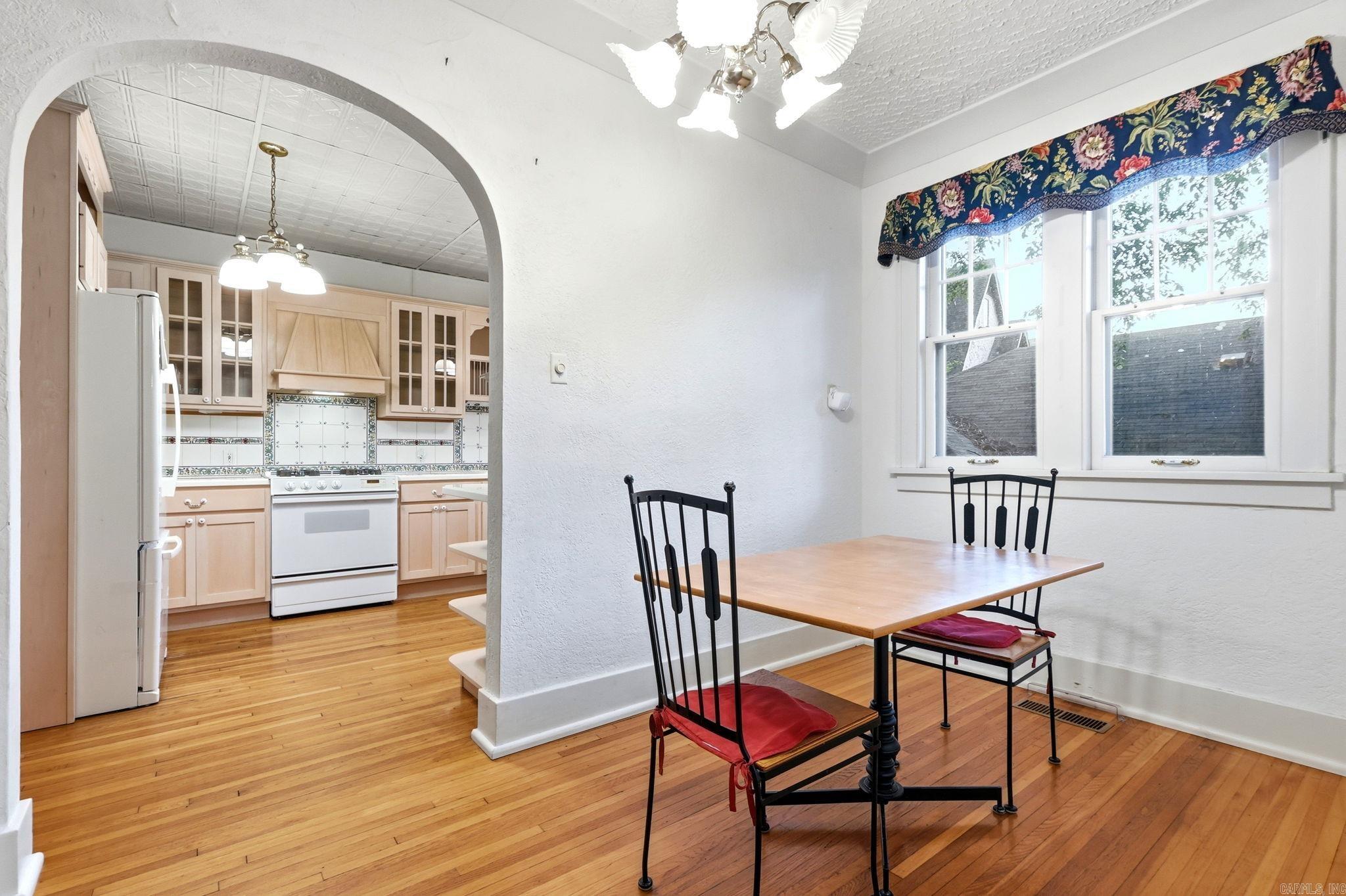 3905 Oakwood  Little Rock, AR