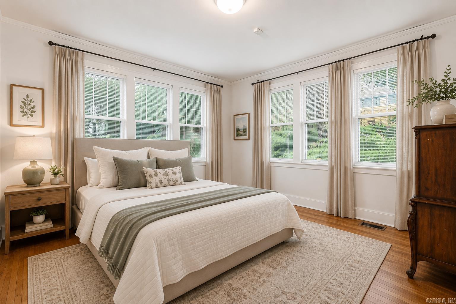 3905 Oakwood  Little Rock, AR
