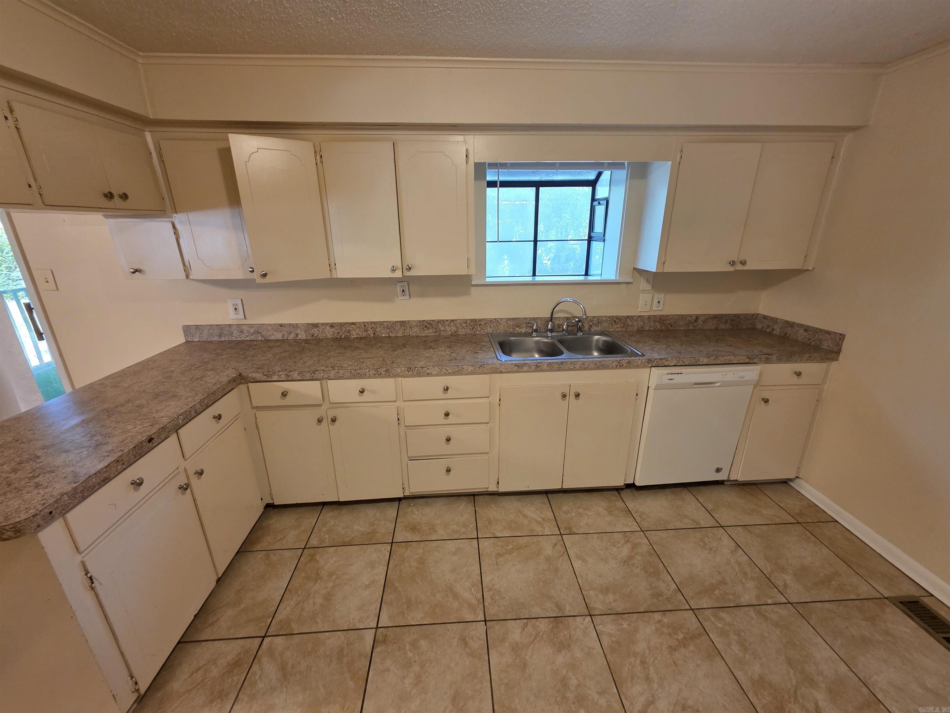 6604 W 31  Little Rock, AR