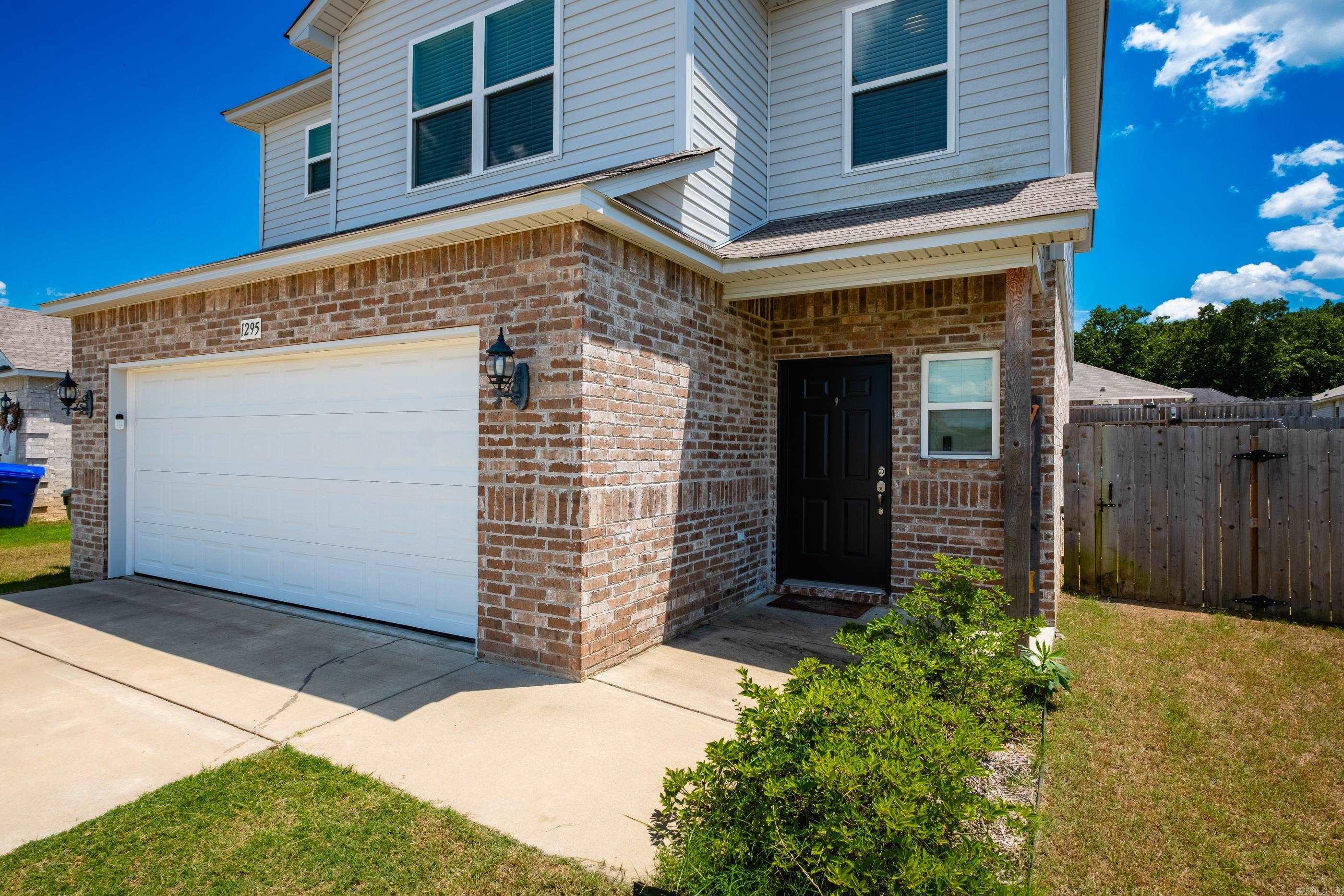 1295 Fresca  Conway, AR