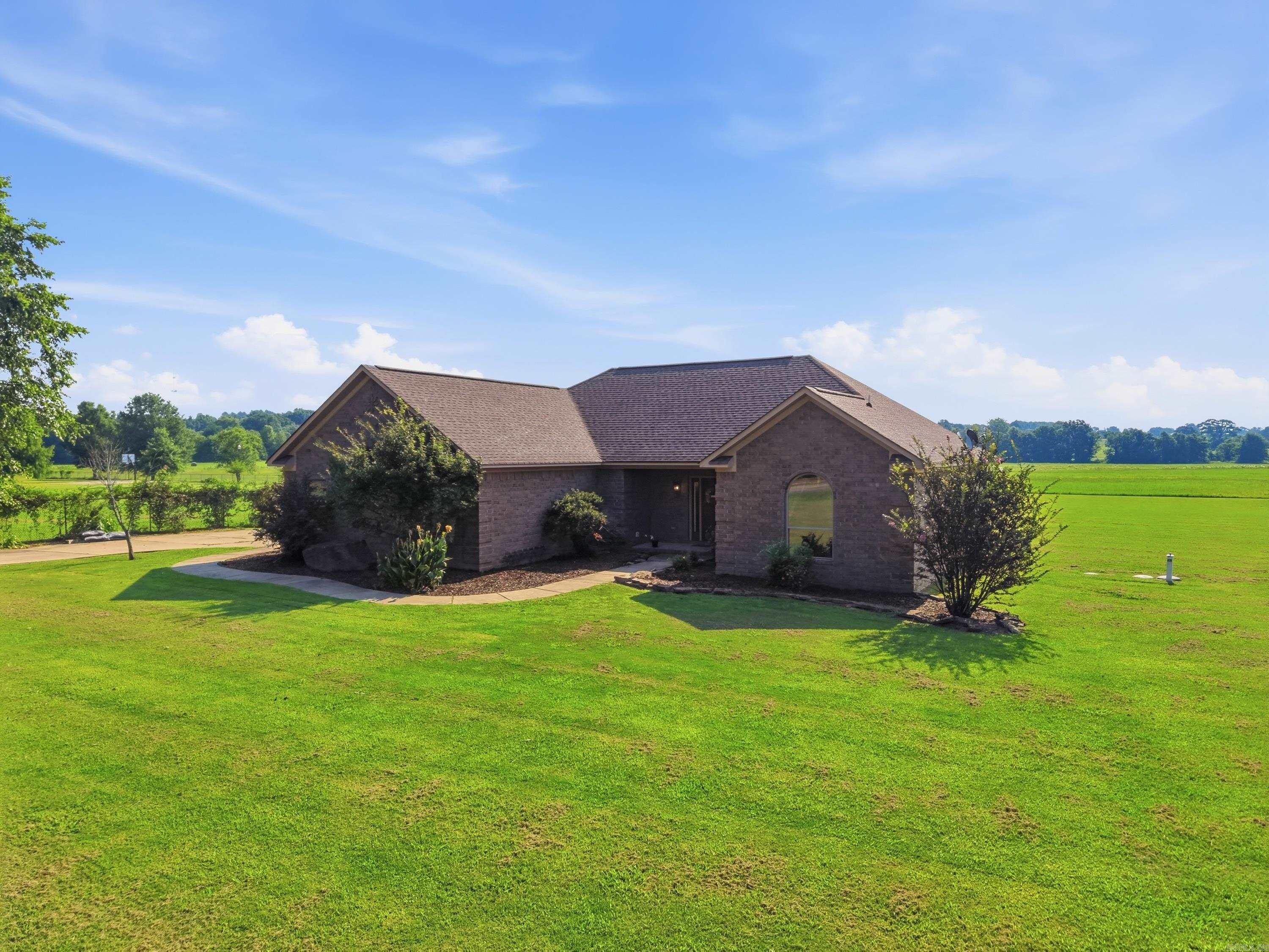 10 Parkway  Greenbrier, AR