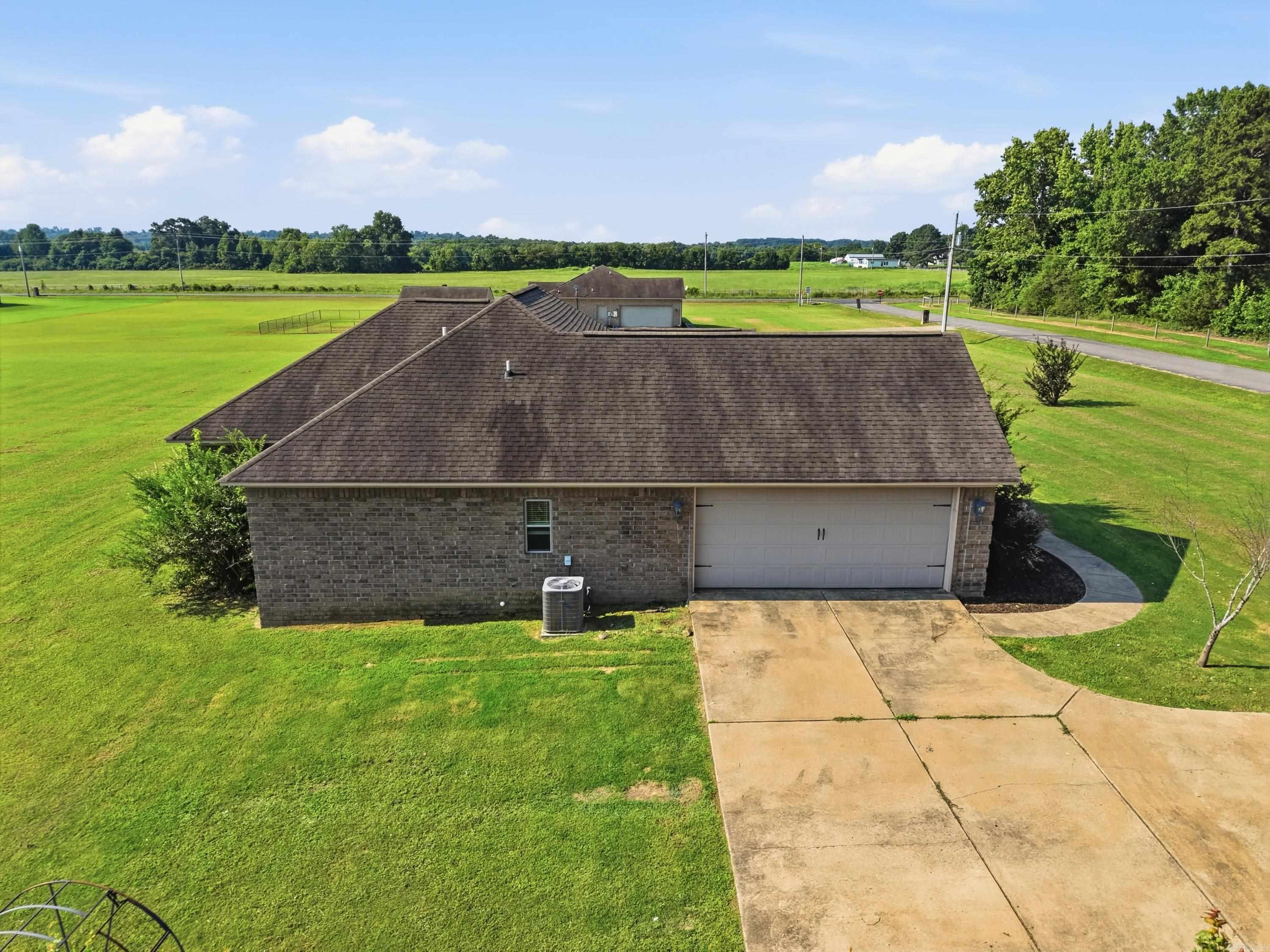10 Parkway  Greenbrier, AR