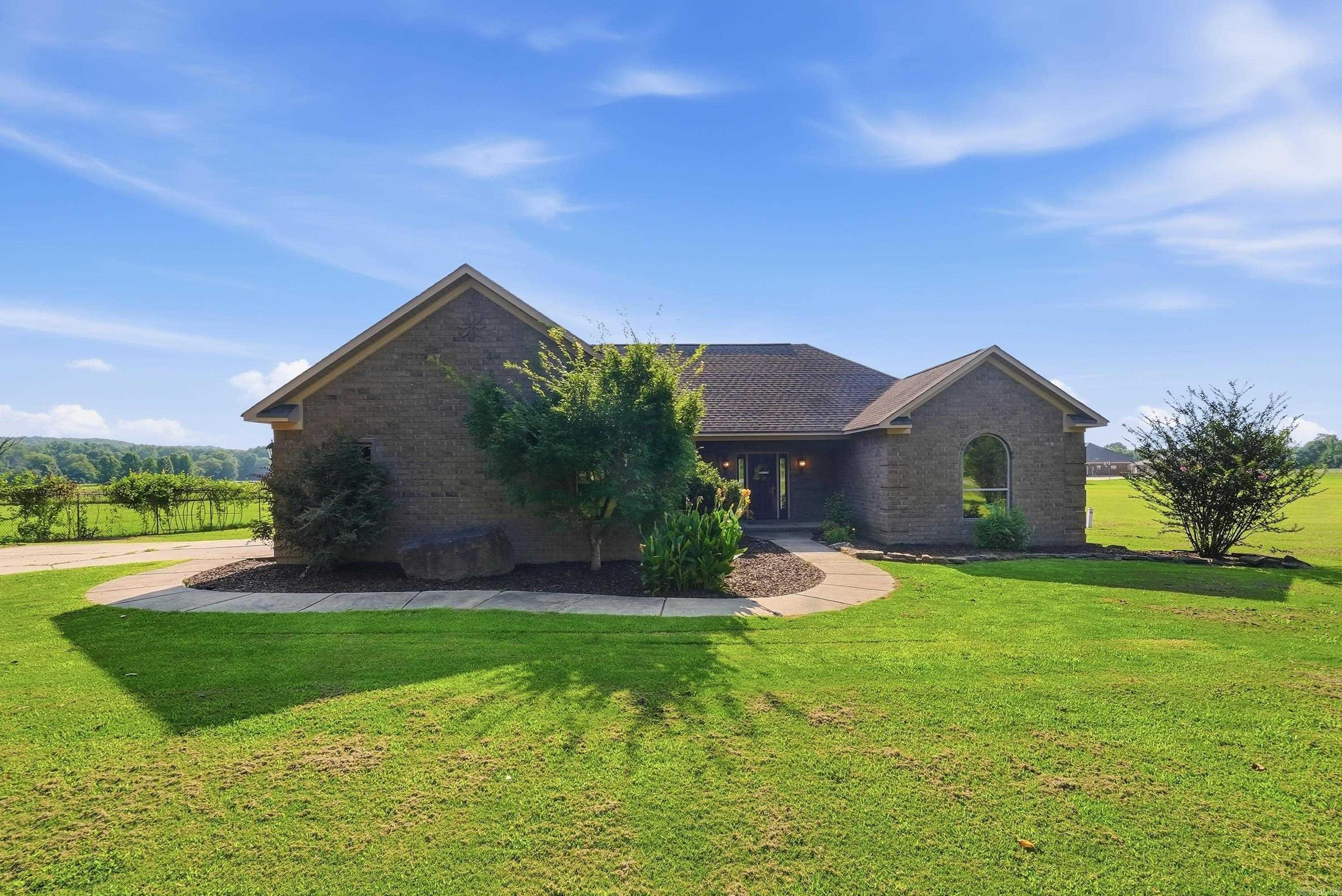 10 Parkway  Greenbrier, AR