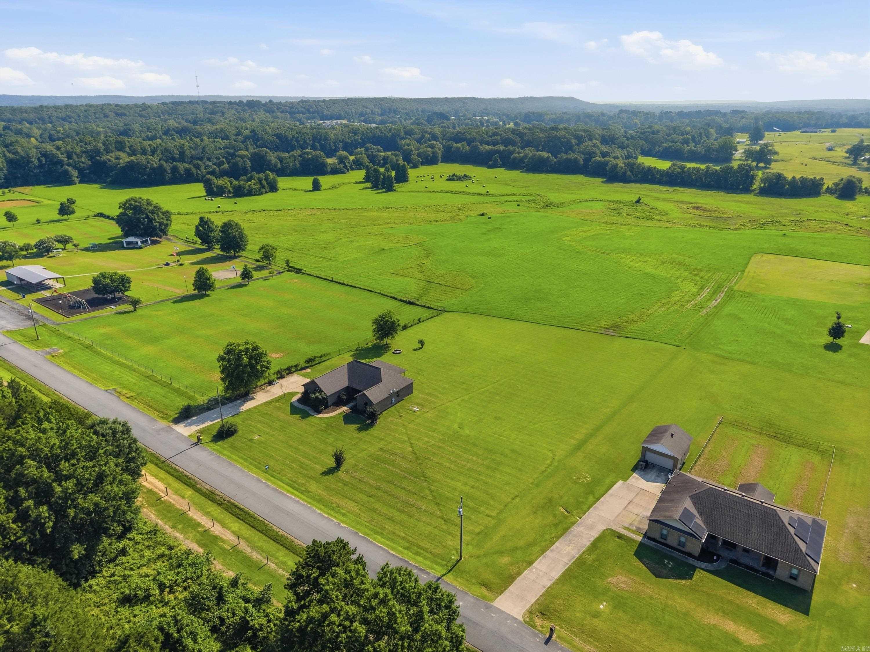 10 Parkway  Greenbrier, AR