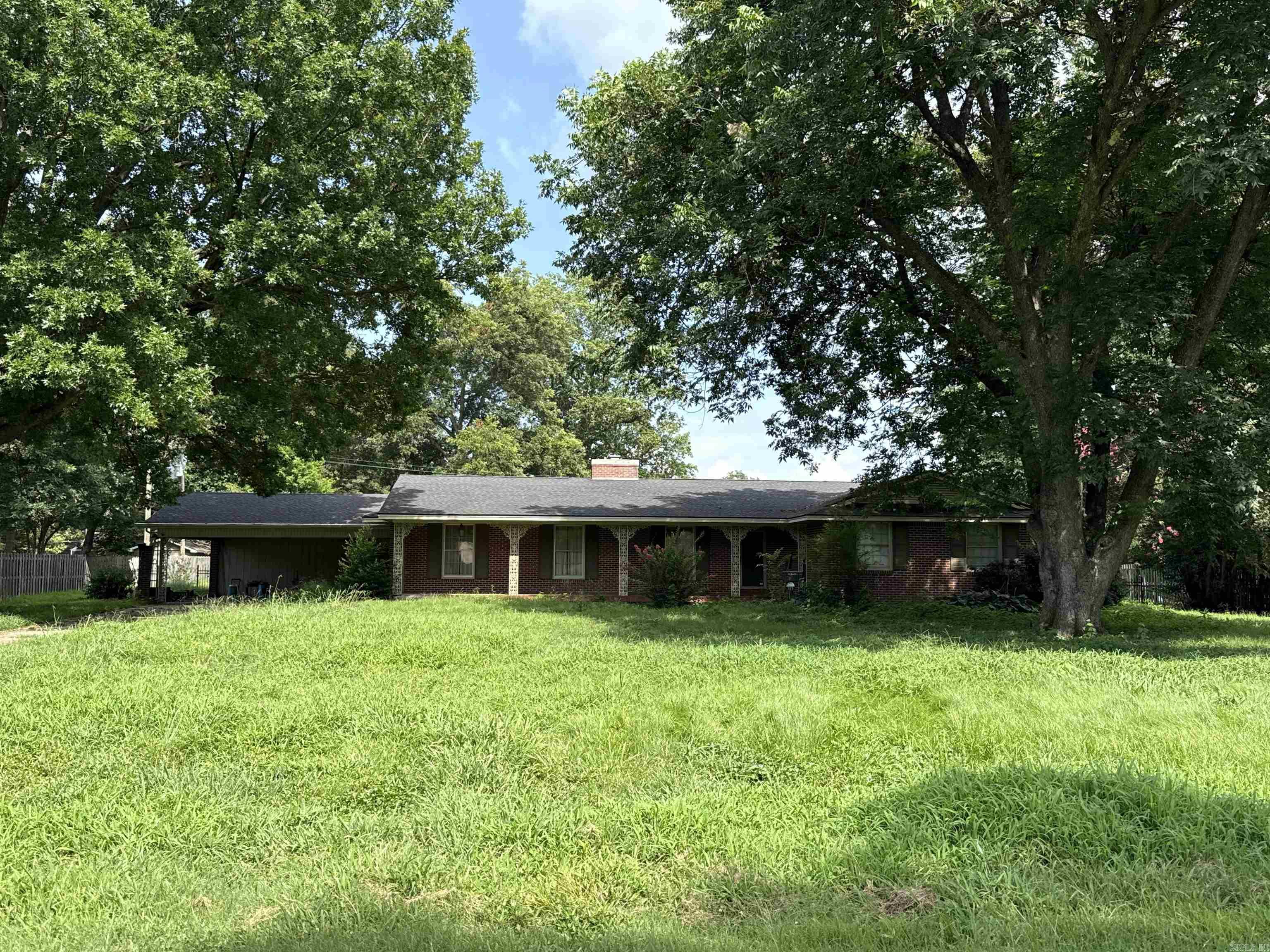 123 East  Osceola, AR