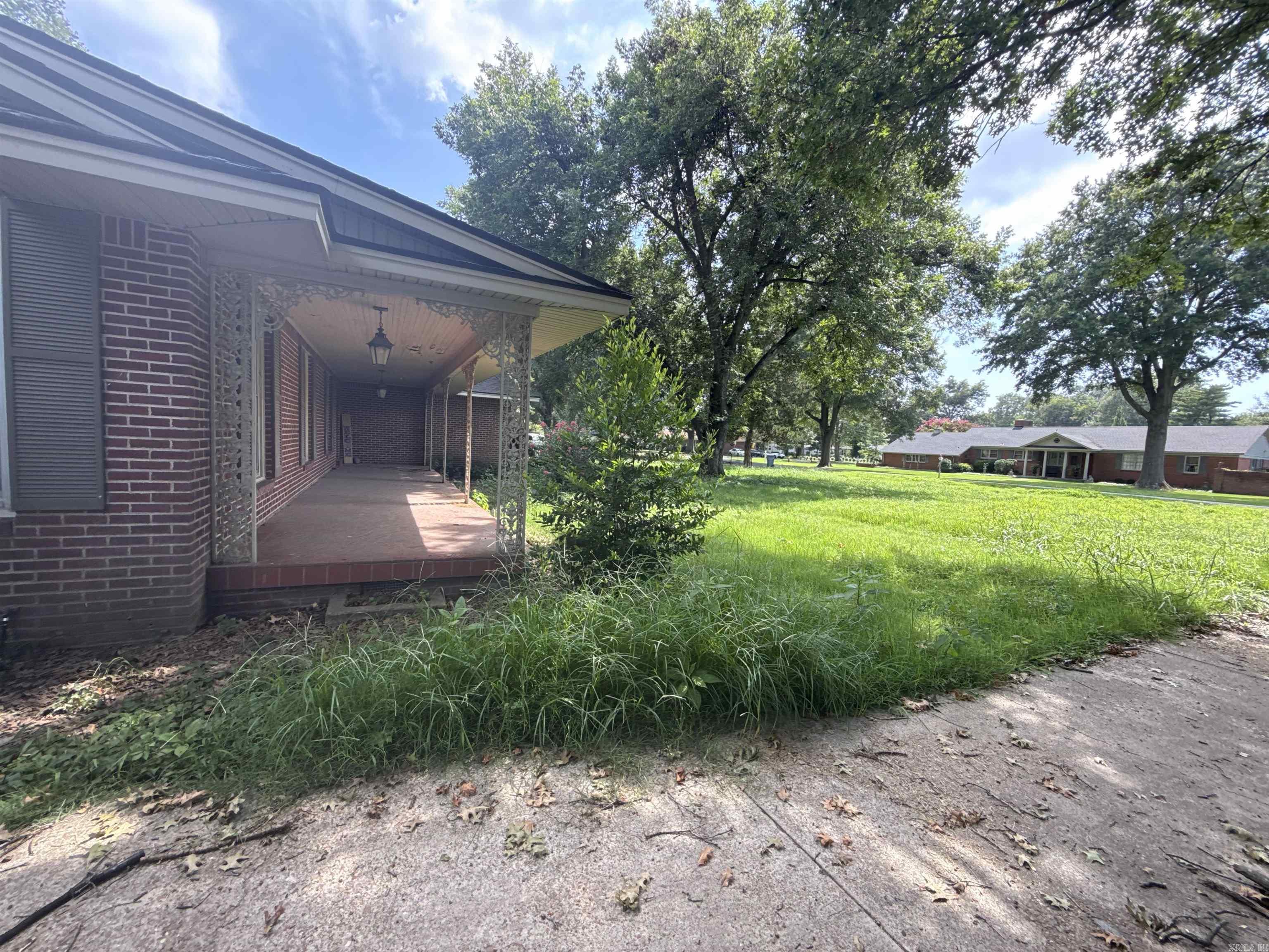 123 East  Osceola, AR