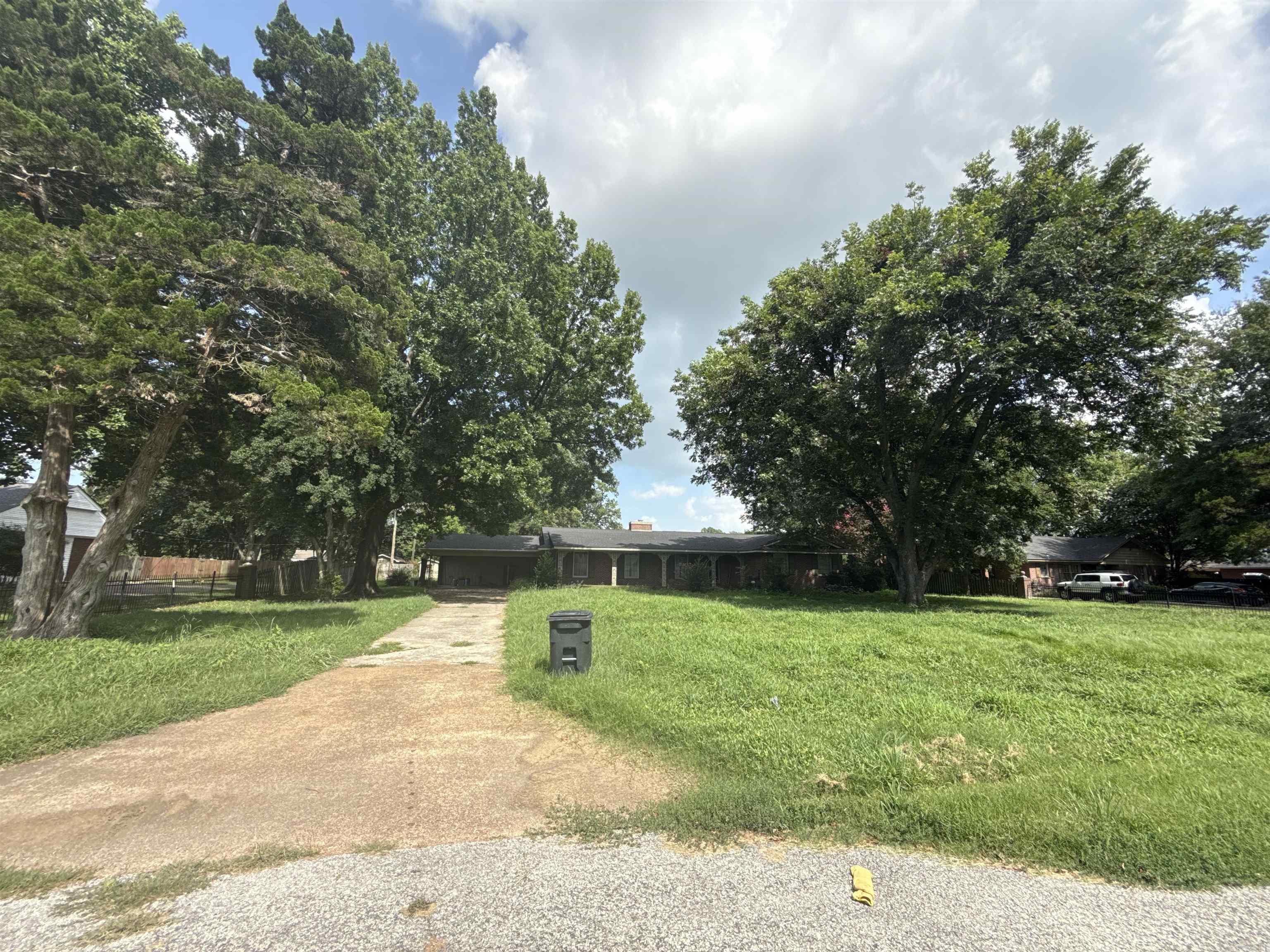 123 East  Osceola, AR