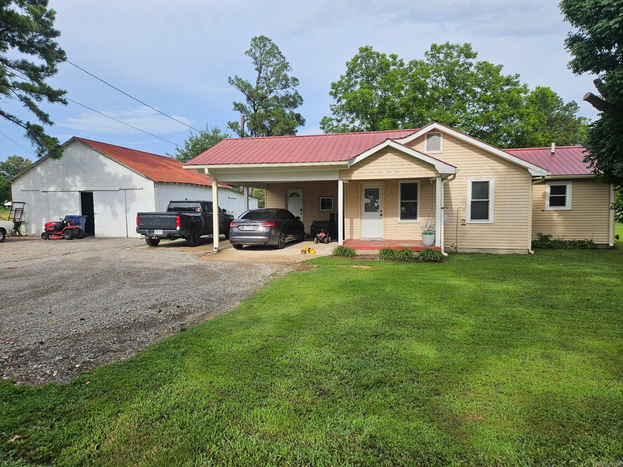 1205 S Dodd  Rector, AR