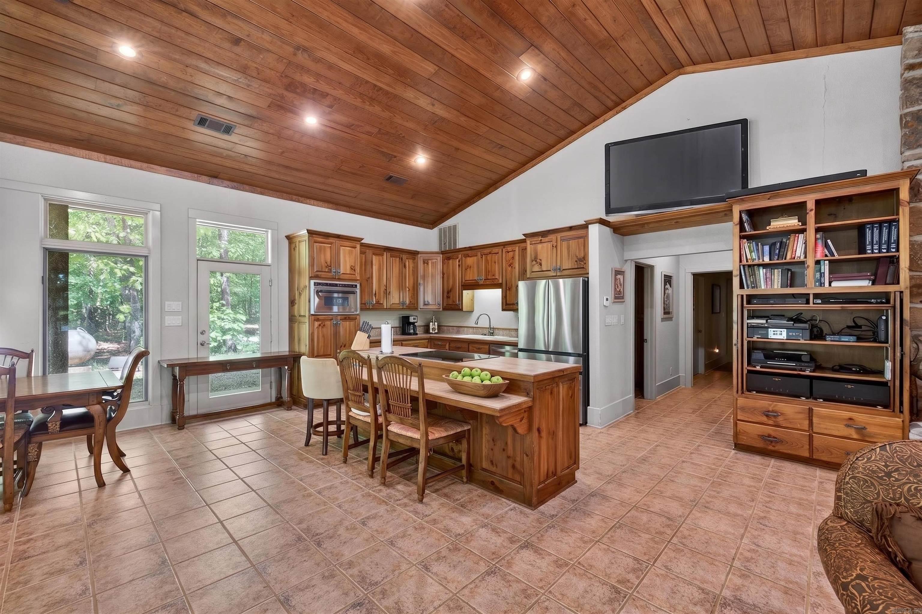 211 Hale  Okolona, AR