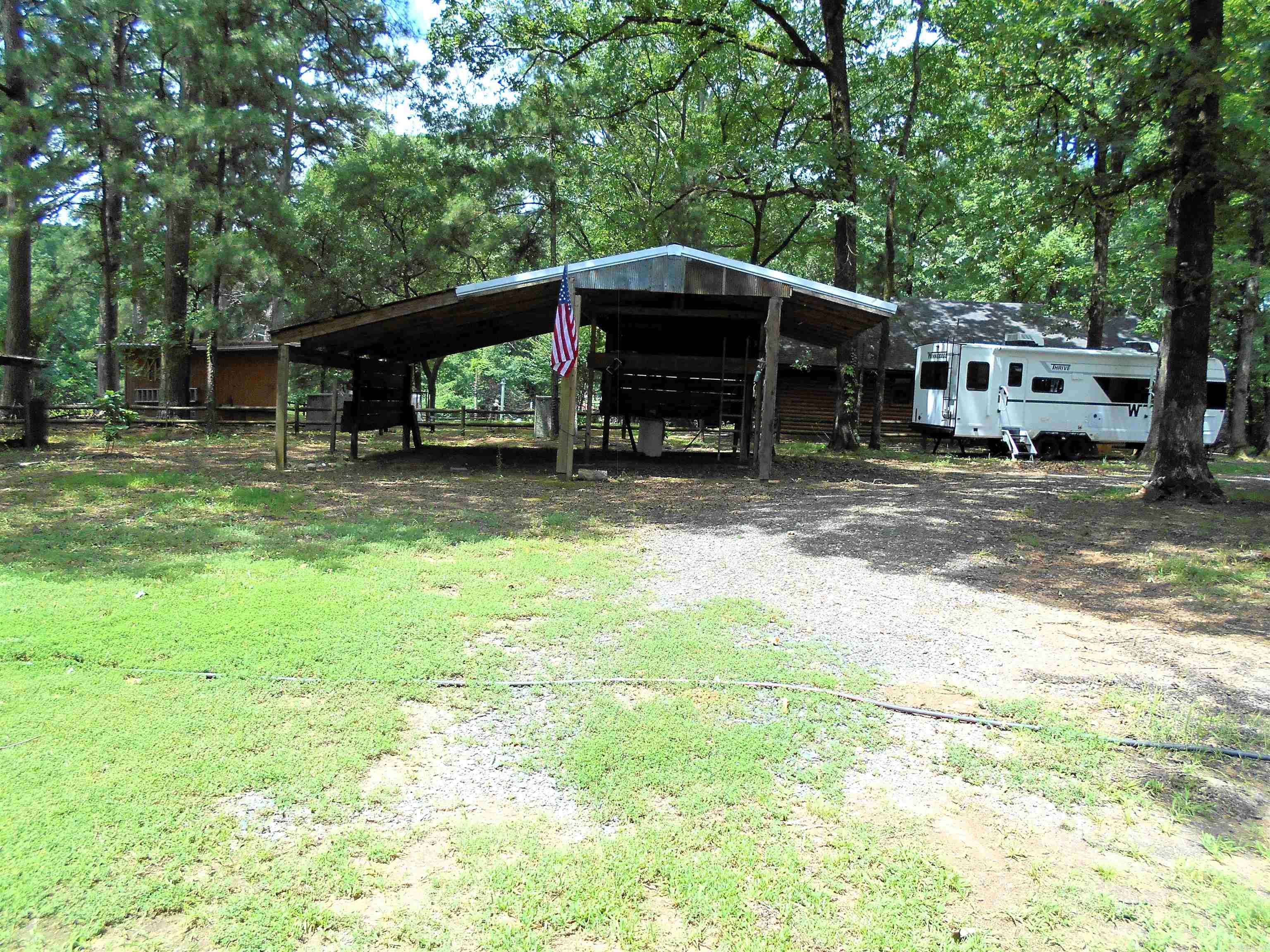 117 Old Millwood  Ashdown, AR
