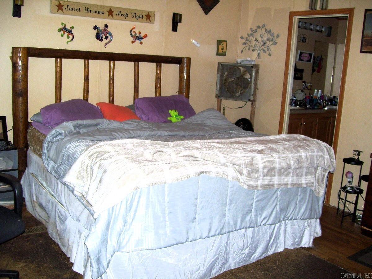 1652 N Constitution  Ashdown, AR