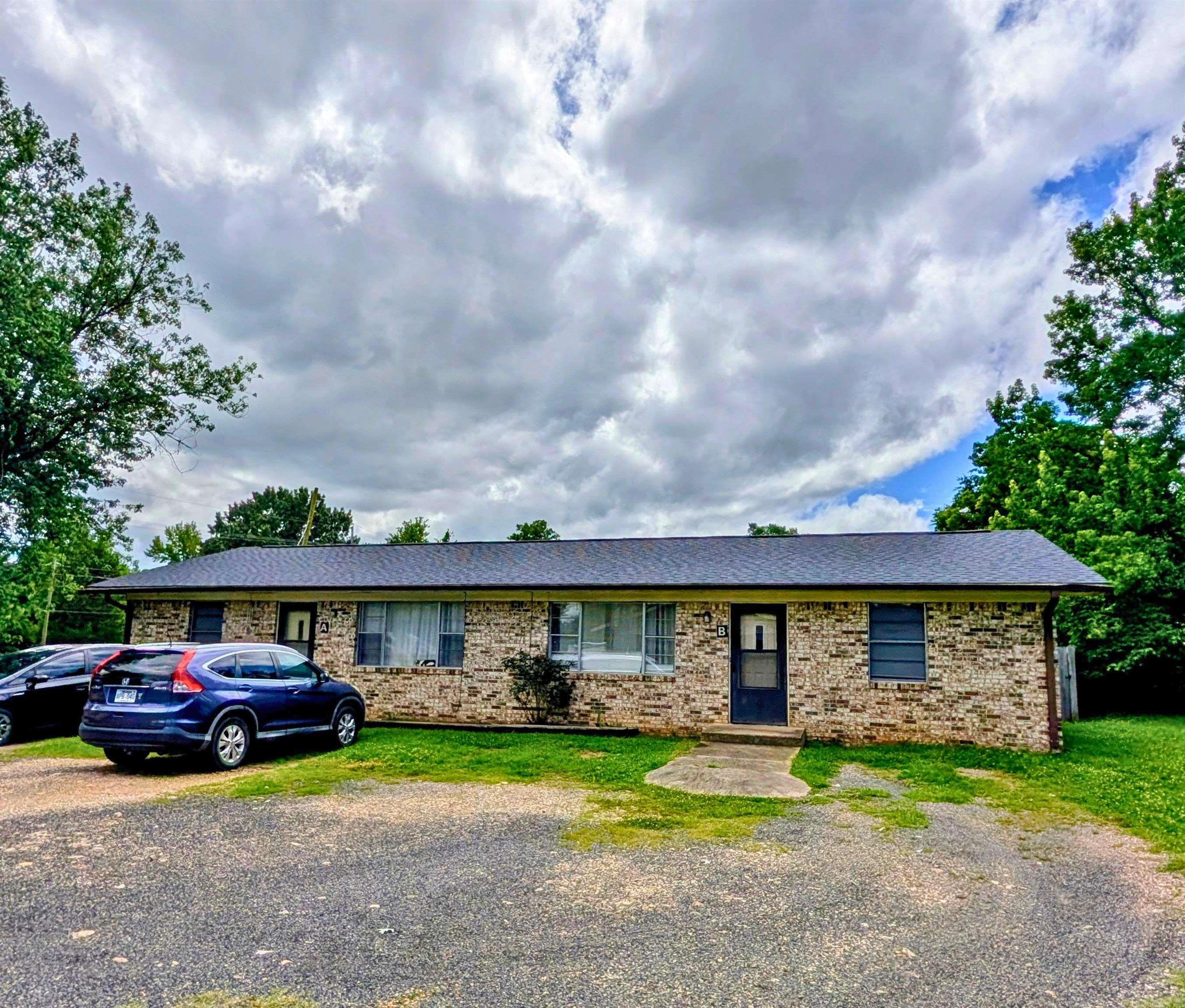 807 Sampson  Mena, AR