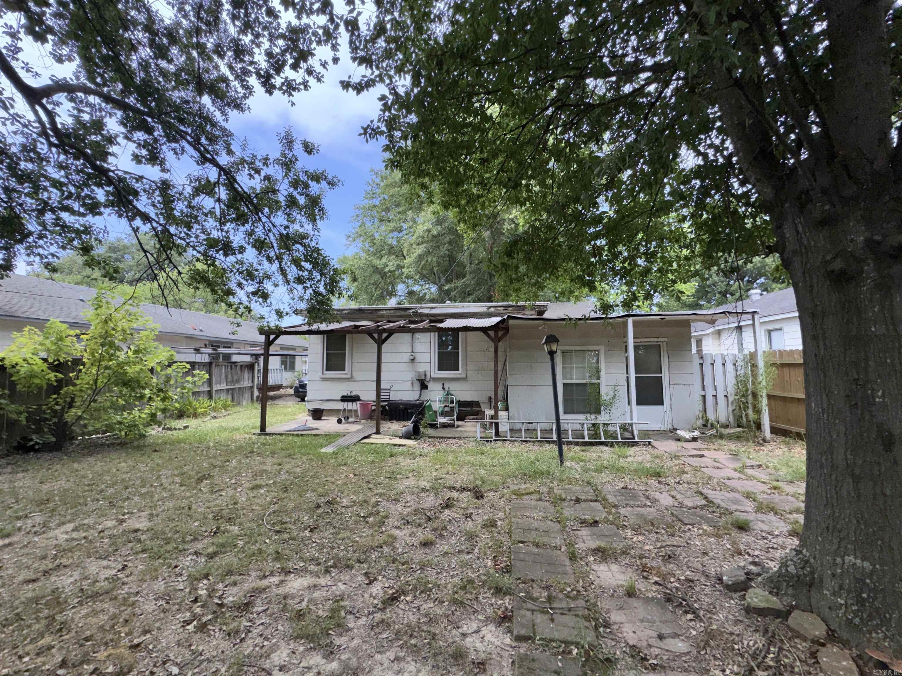 211 W Lynn  Stuttgart, AR