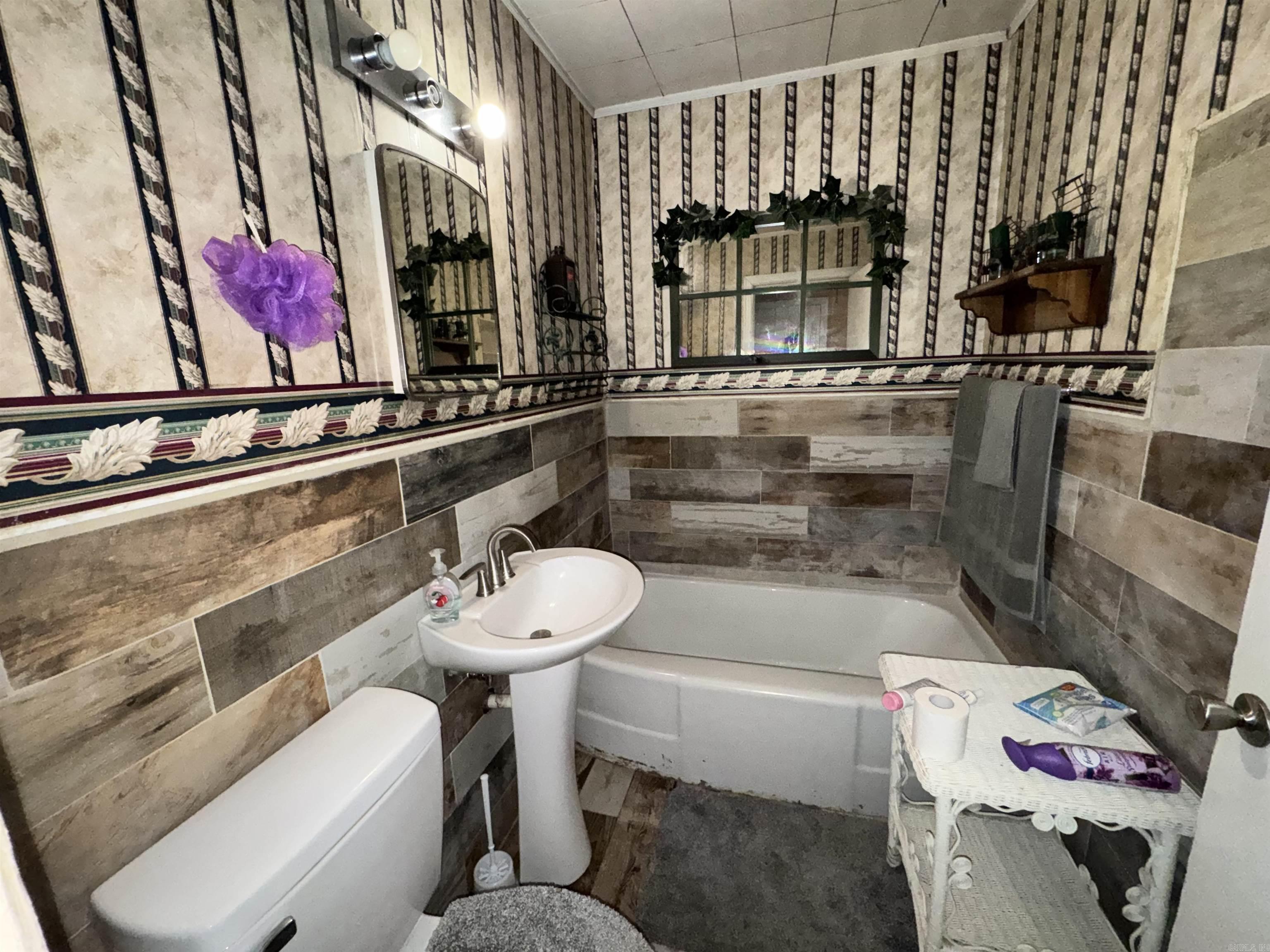 211 W Lynn  Stuttgart, AR
