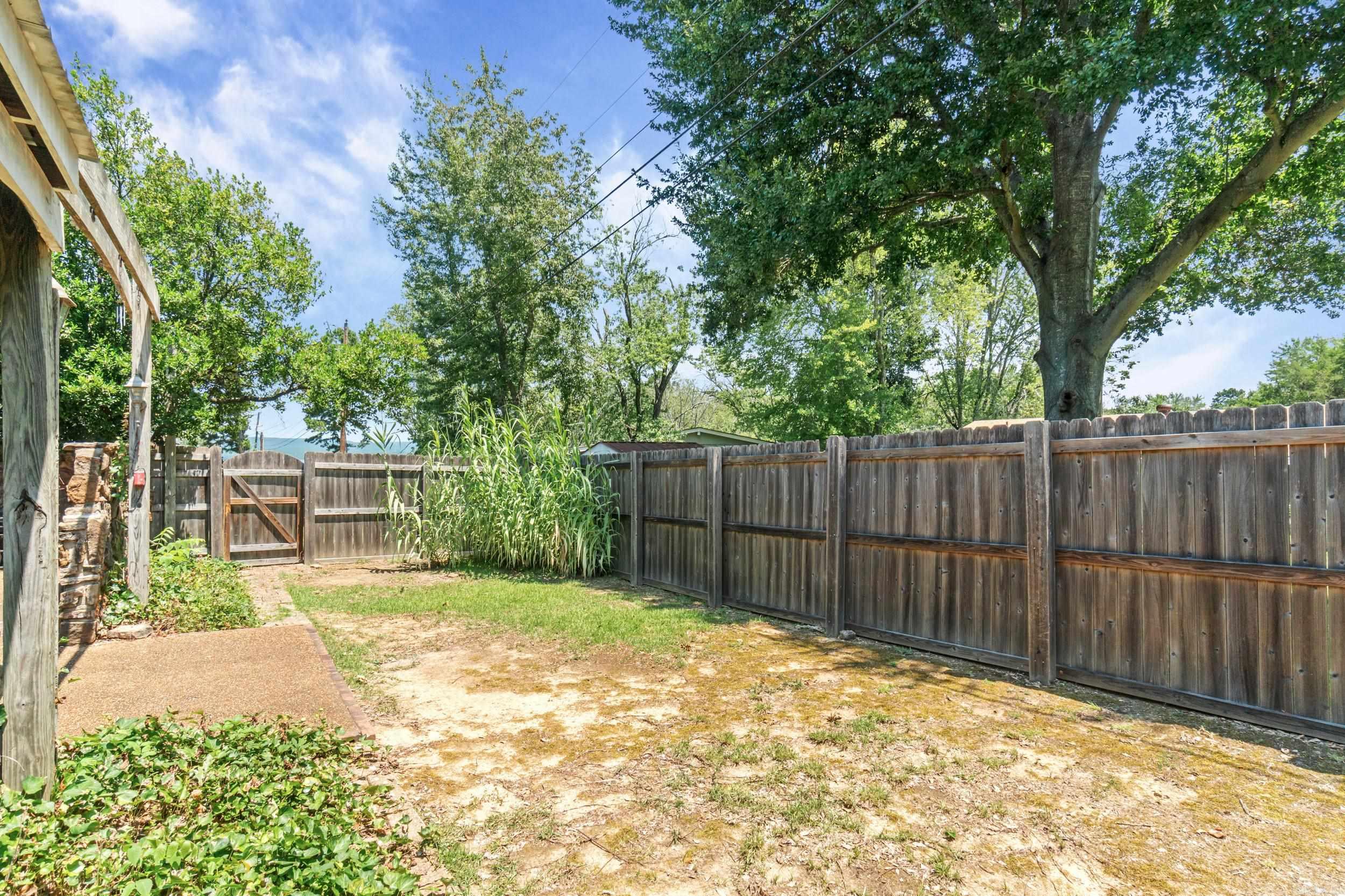 2606 Beach  Heber Springs, AR