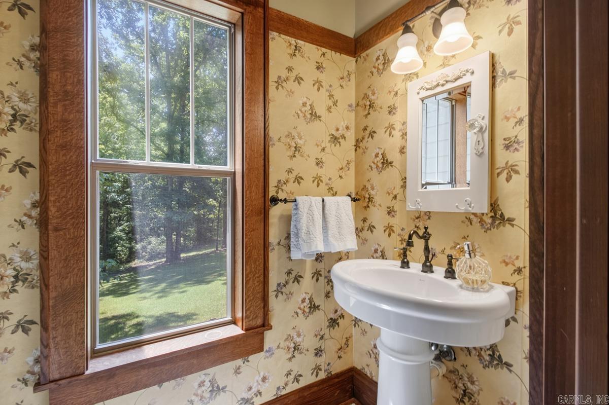 990 Buckwood  Bauxite, AR