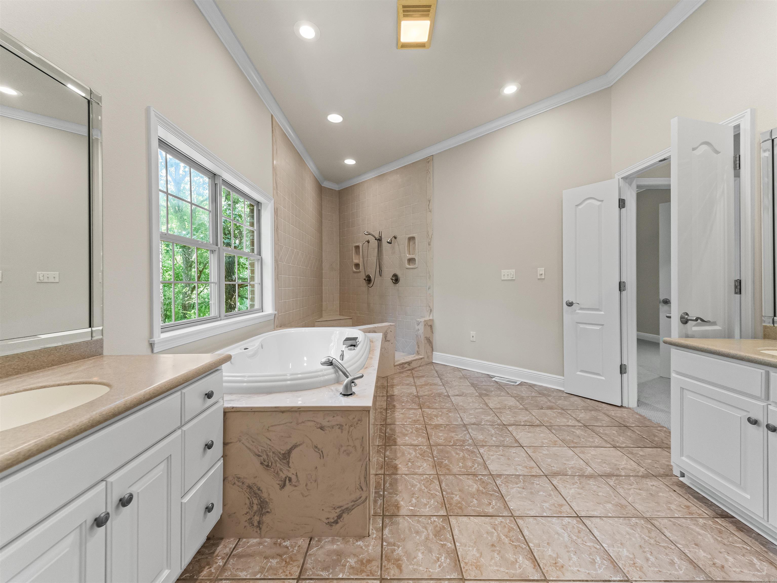 185 Hillside  Hot Springs, AR
