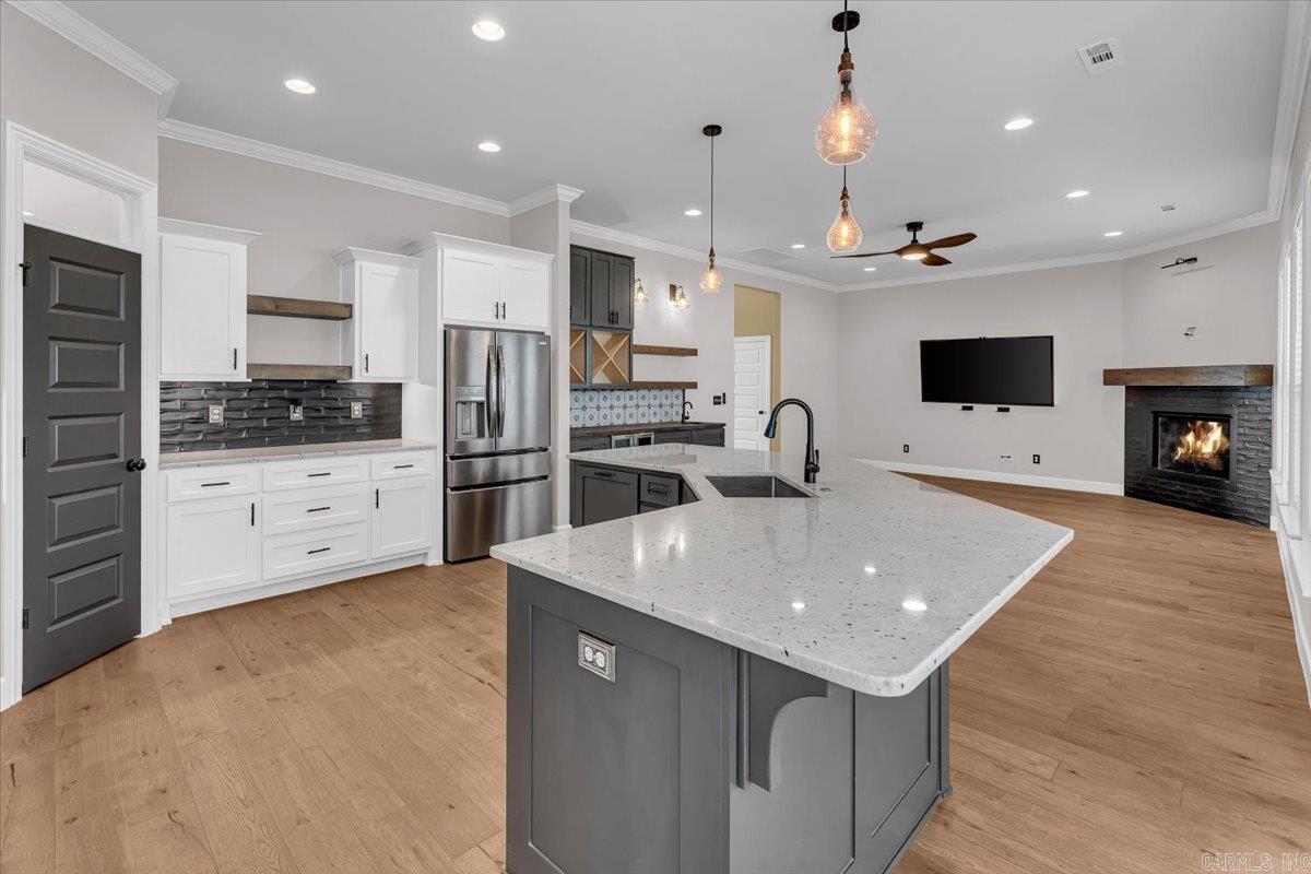 1813 Salmon  Pea Ridge, AR