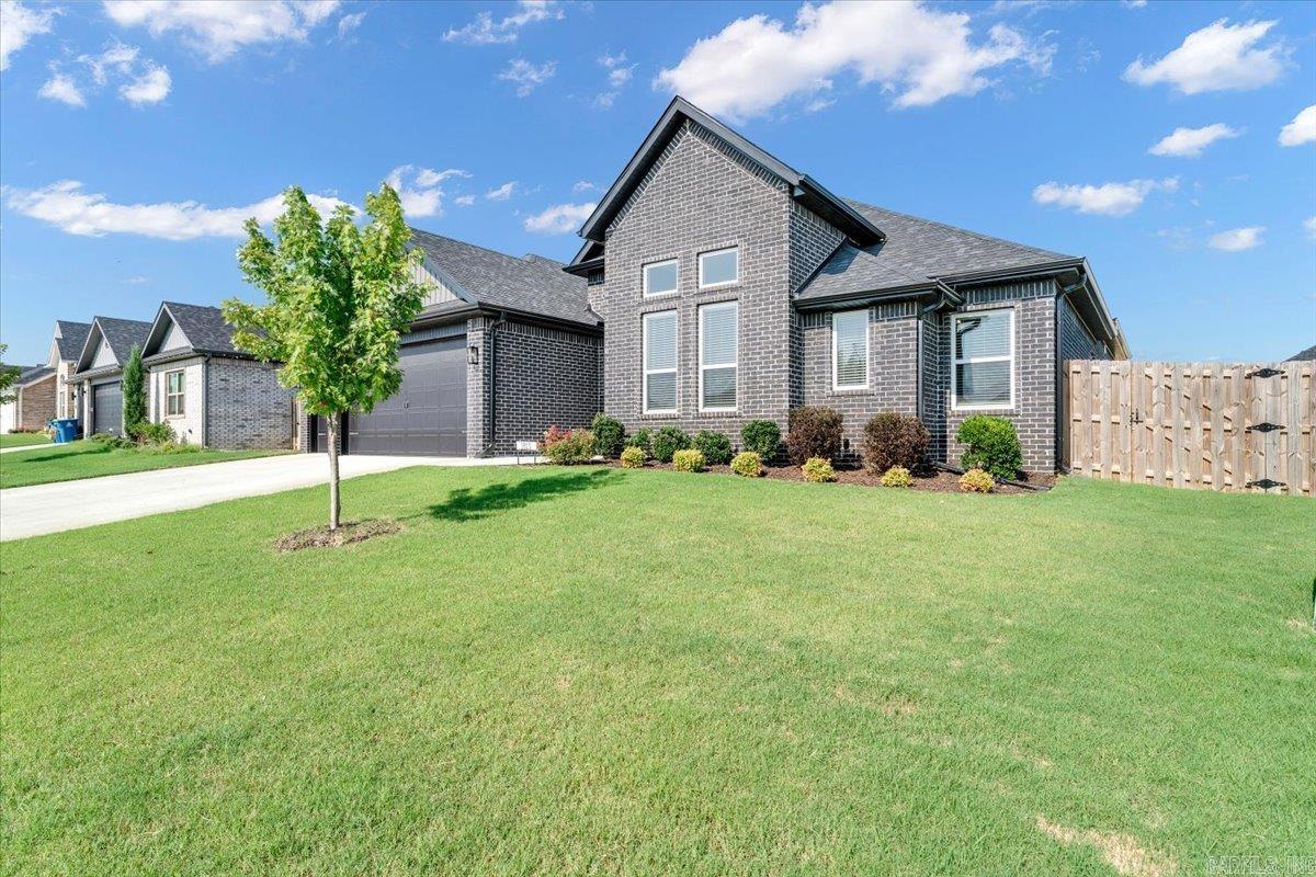 1813 Salmon  Pea Ridge, AR