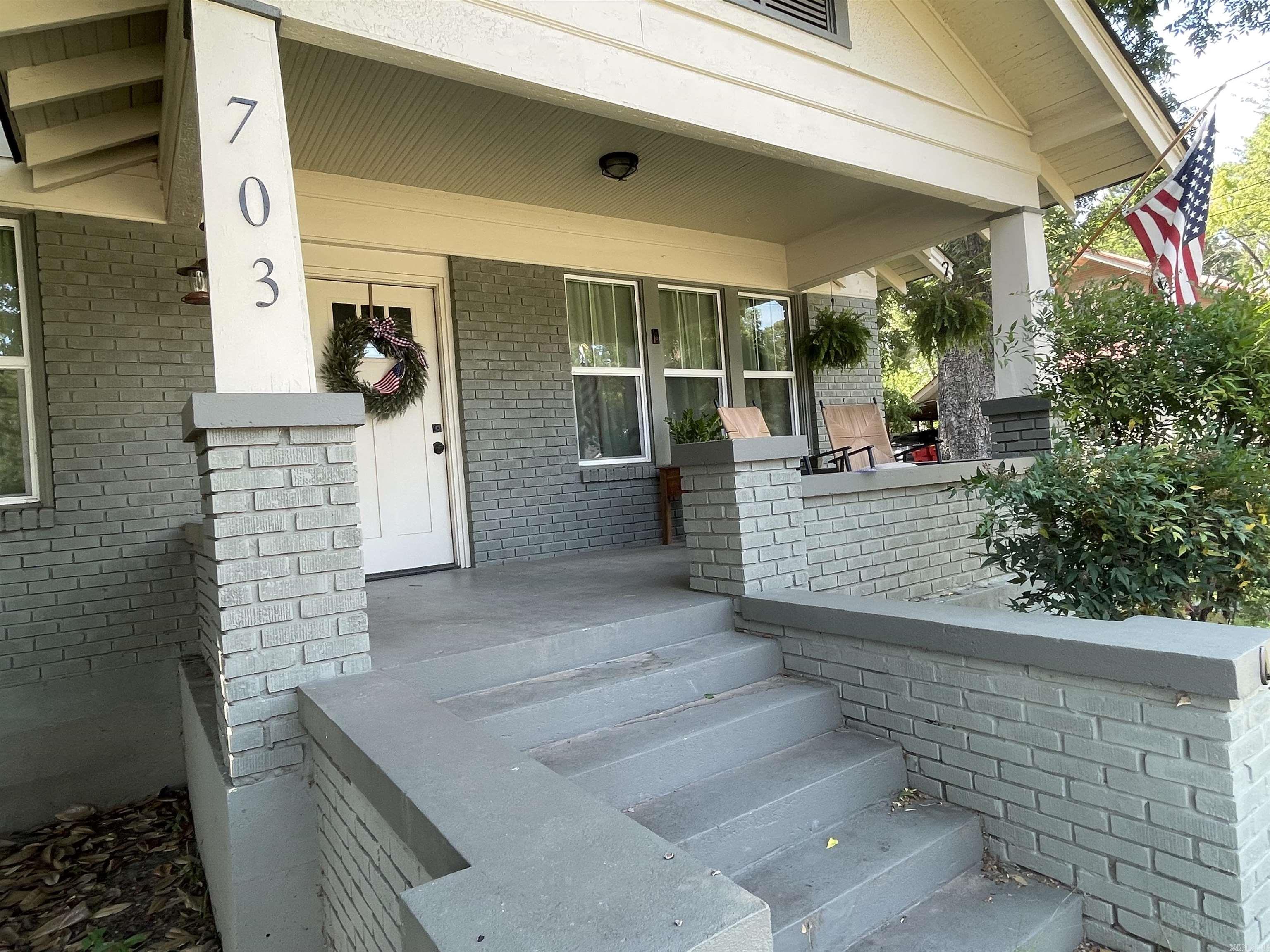 703 N Oak  Morrilton, AR