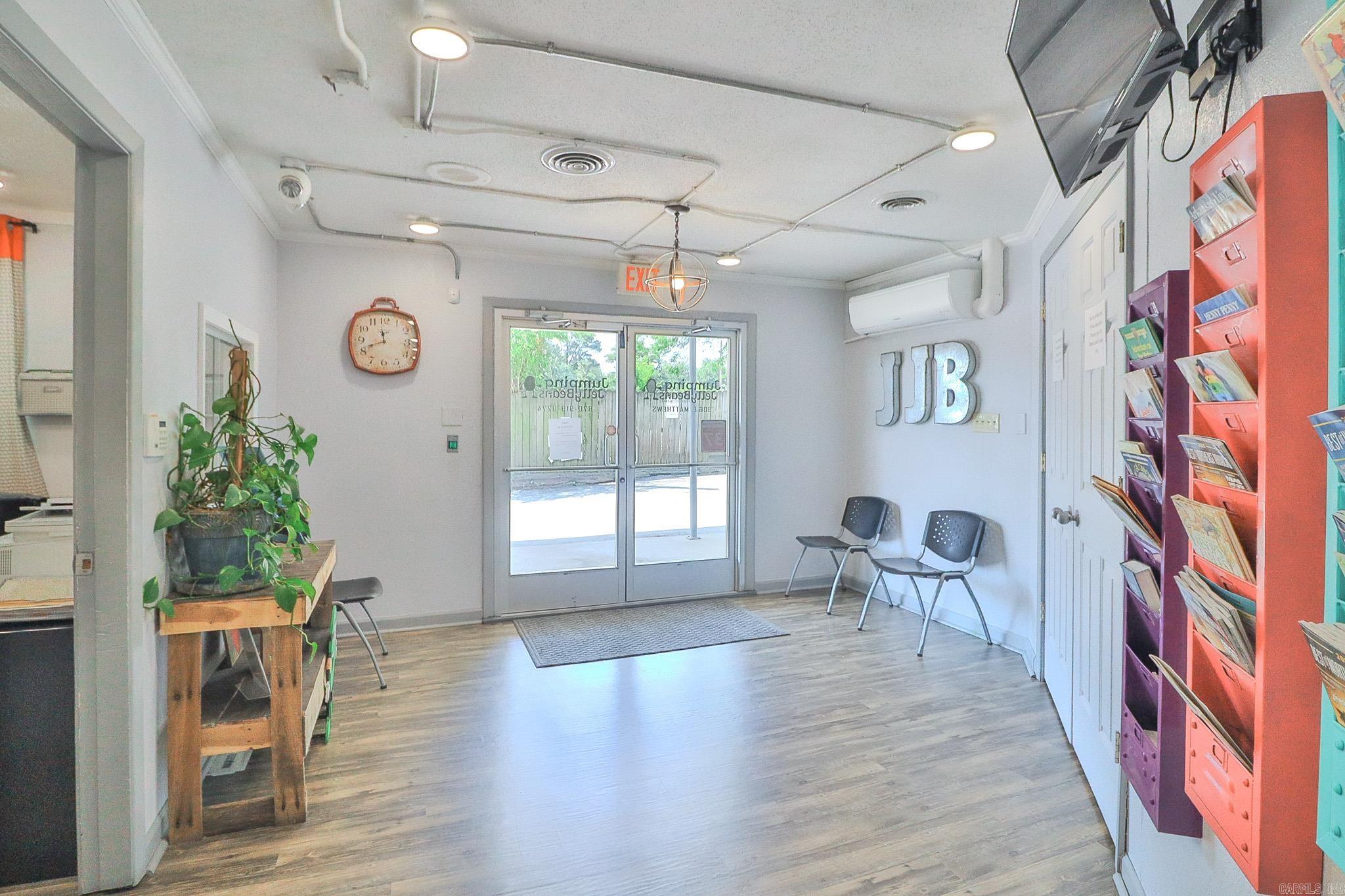 906 E Matthews  Jonesboro, AR