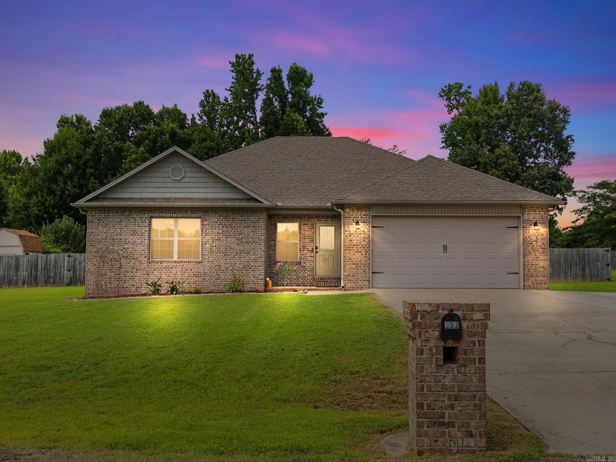 353 Cinel  Austin, AR