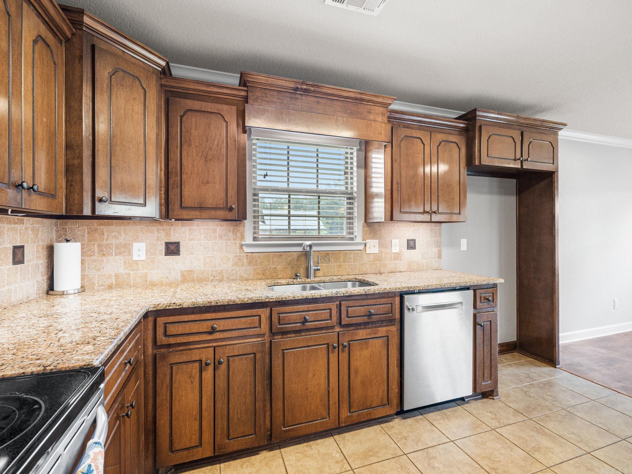 353 Cinel  Austin, AR
