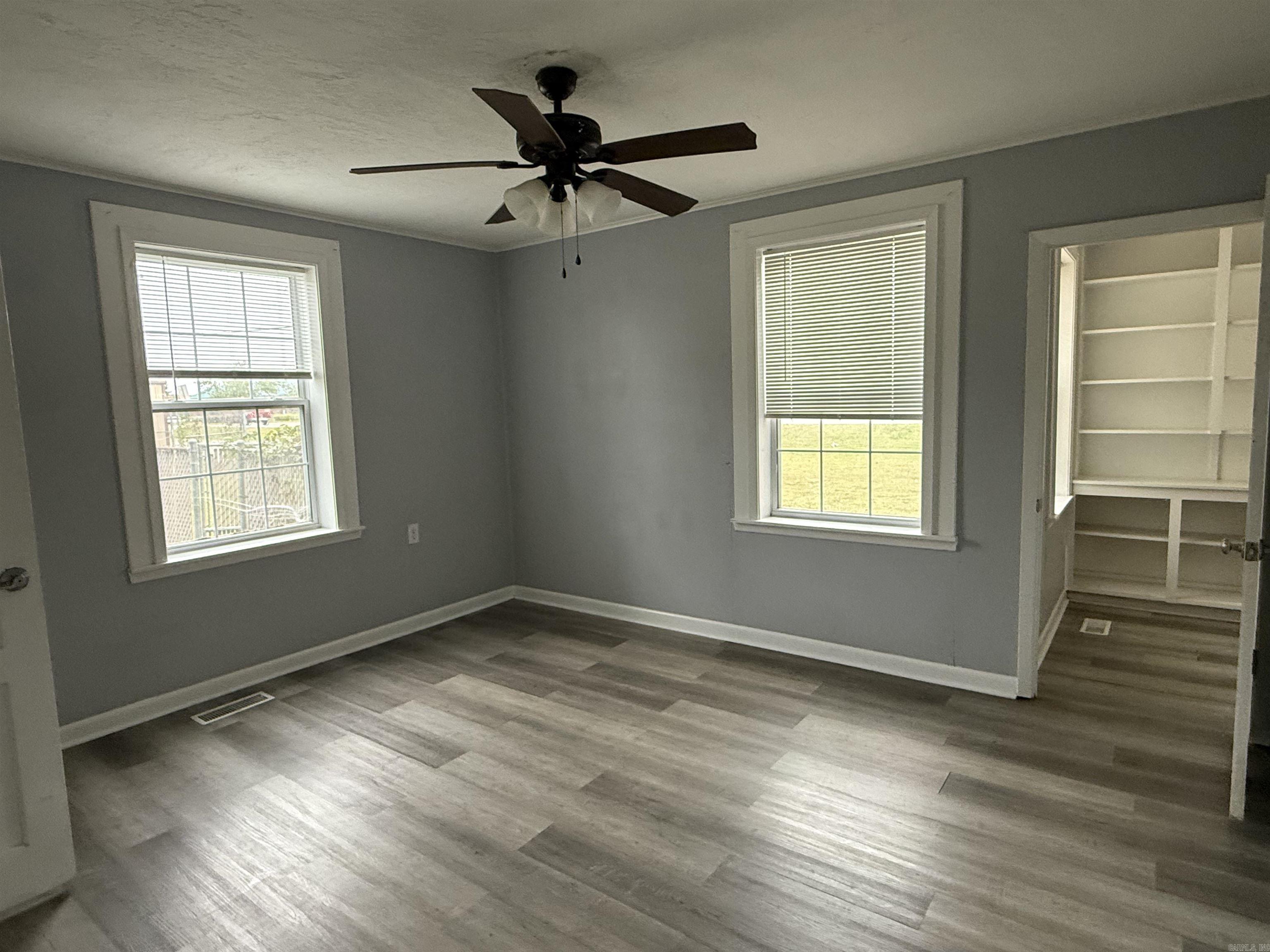 505 Country Club  Searcy, AR